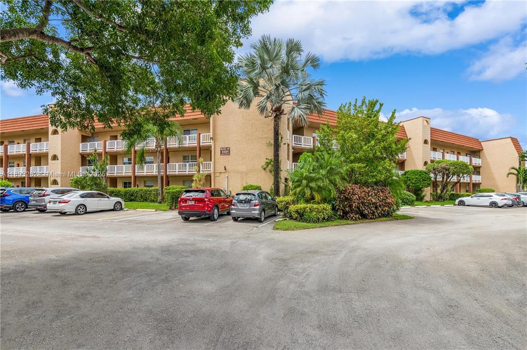 2BR – Condominium at 9301 Sunrise Lakes Boulevard
