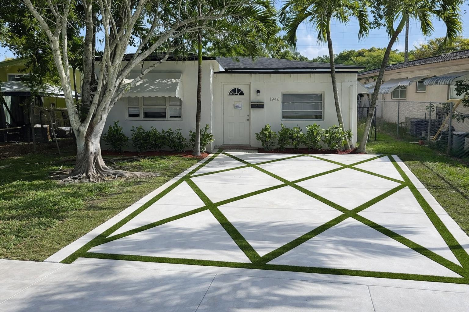2BR – SingleFamilyResidence at 1946 Rodman Street