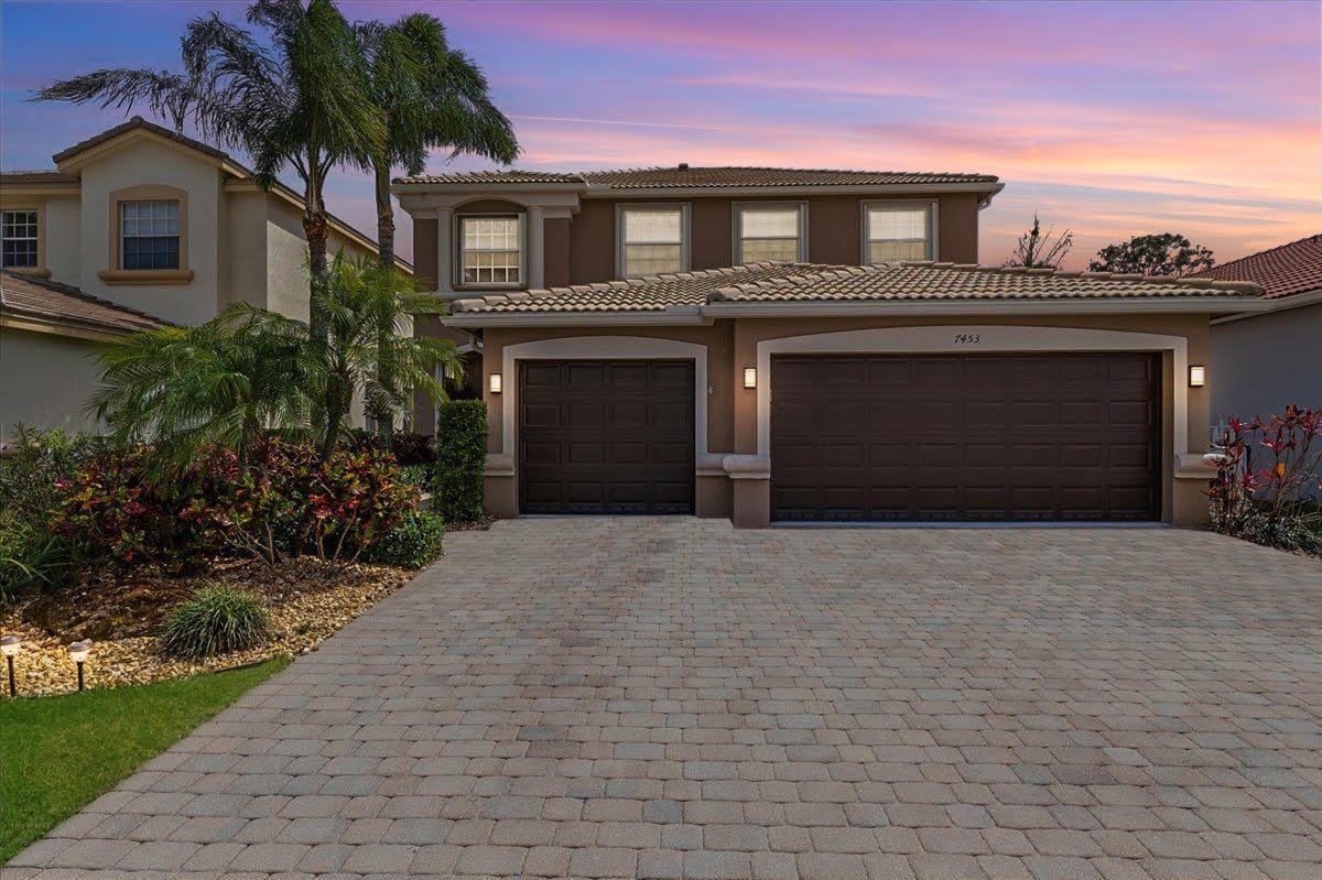 5BR – SingleFamilyResidence at 7453 Via Luria