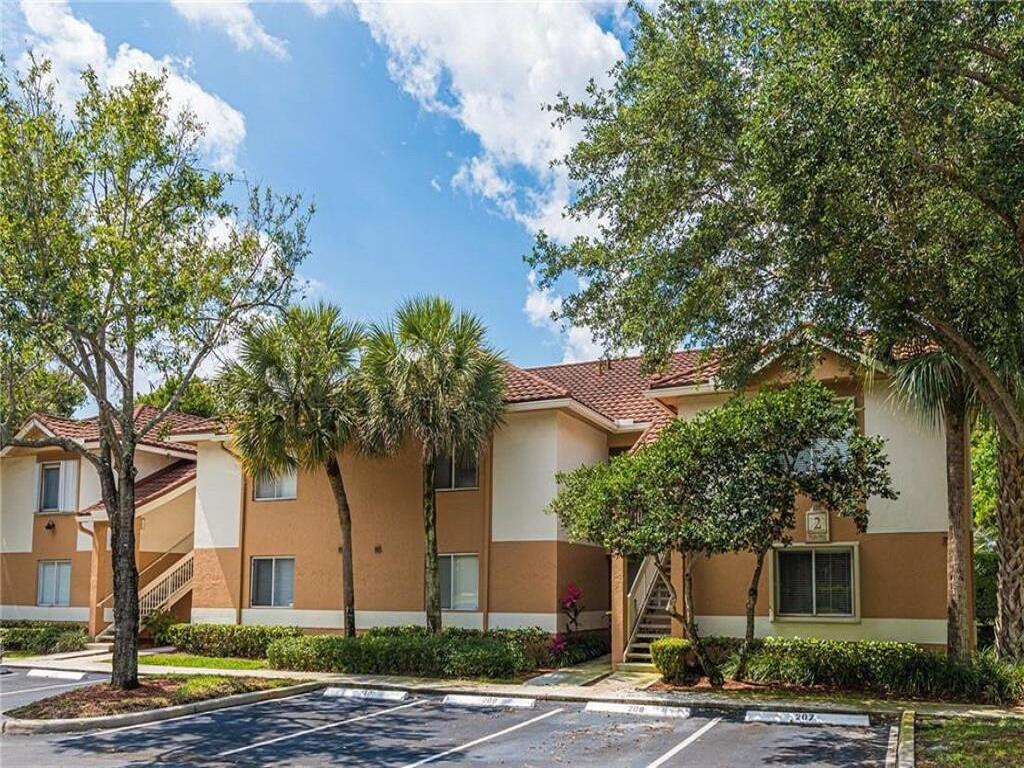 2BR – Condominium at 720 NW 91st Terrace