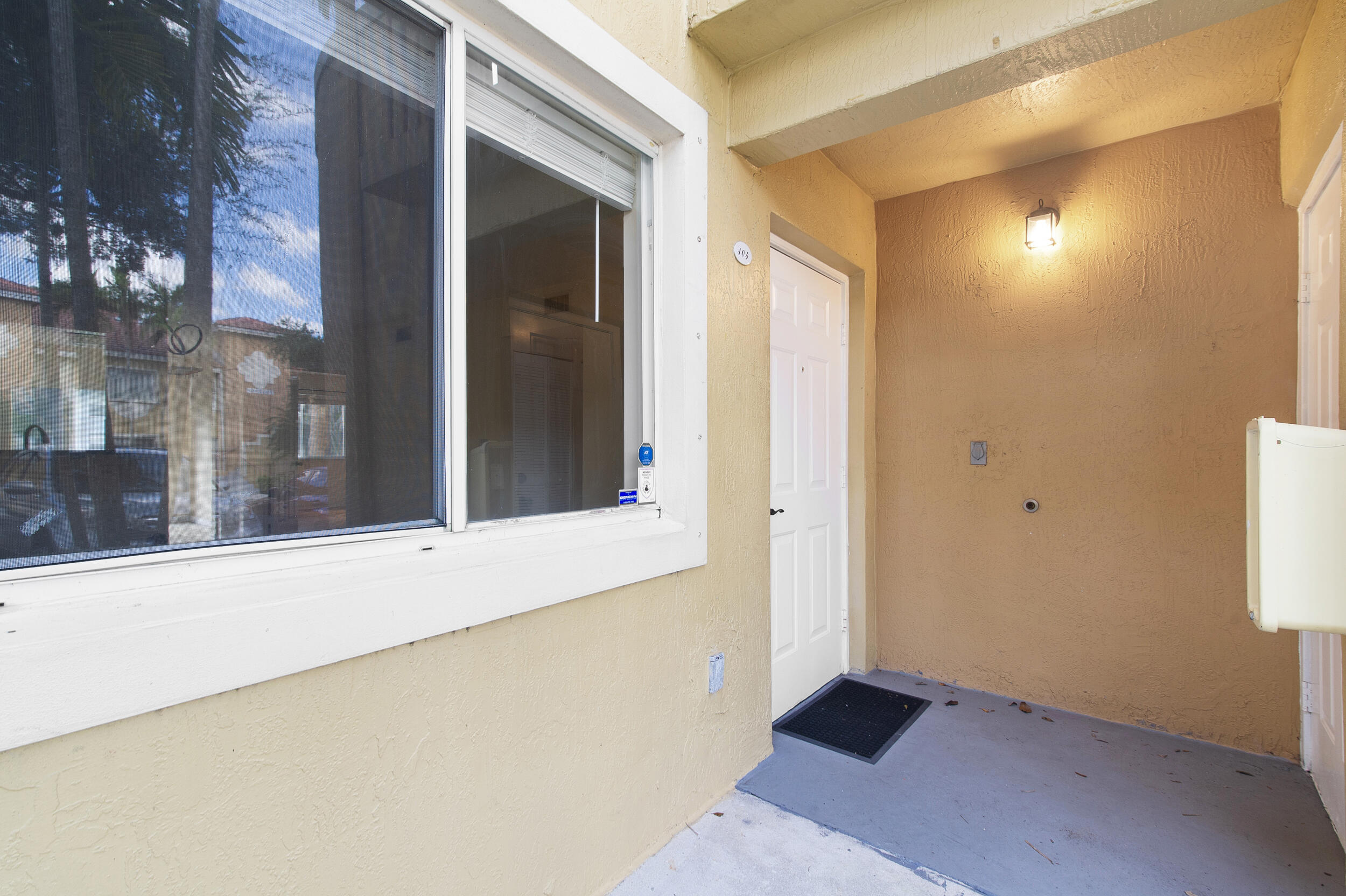 2BR – Condominium at 7850 NW 6th Street #104