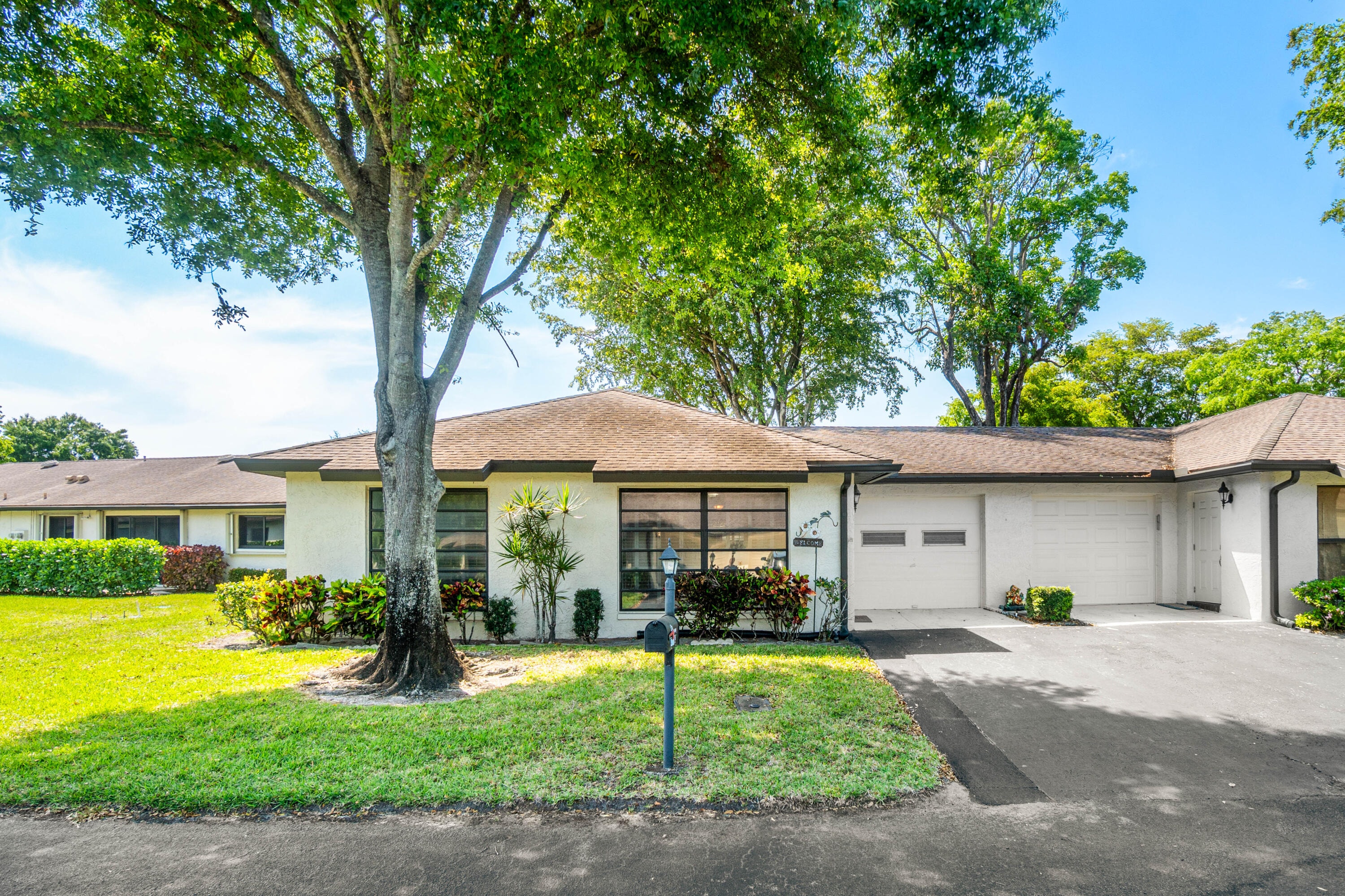 2BR – RES at 4717 Robinwood Terrace #A