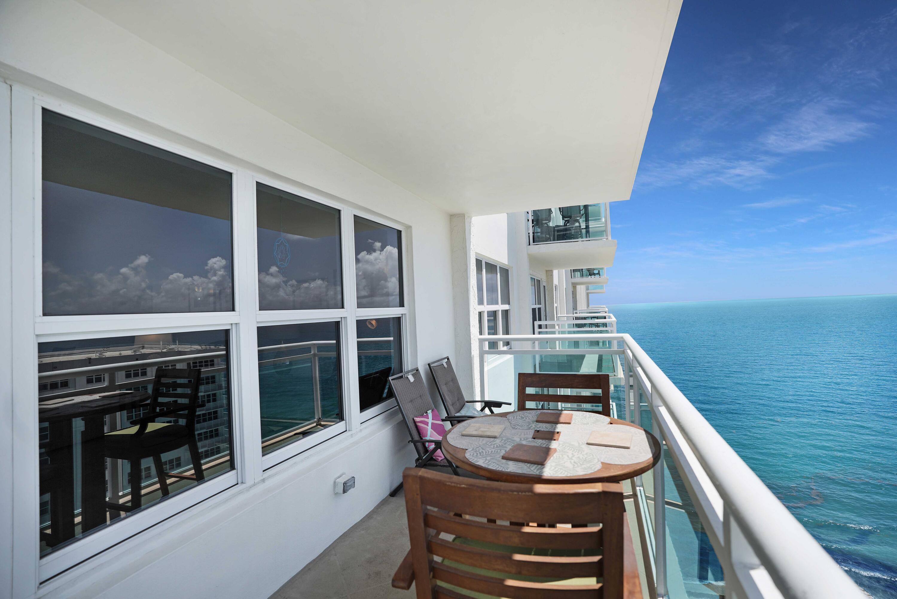 1BR – Condominium at 3900 Galt Ocean Drive #2204