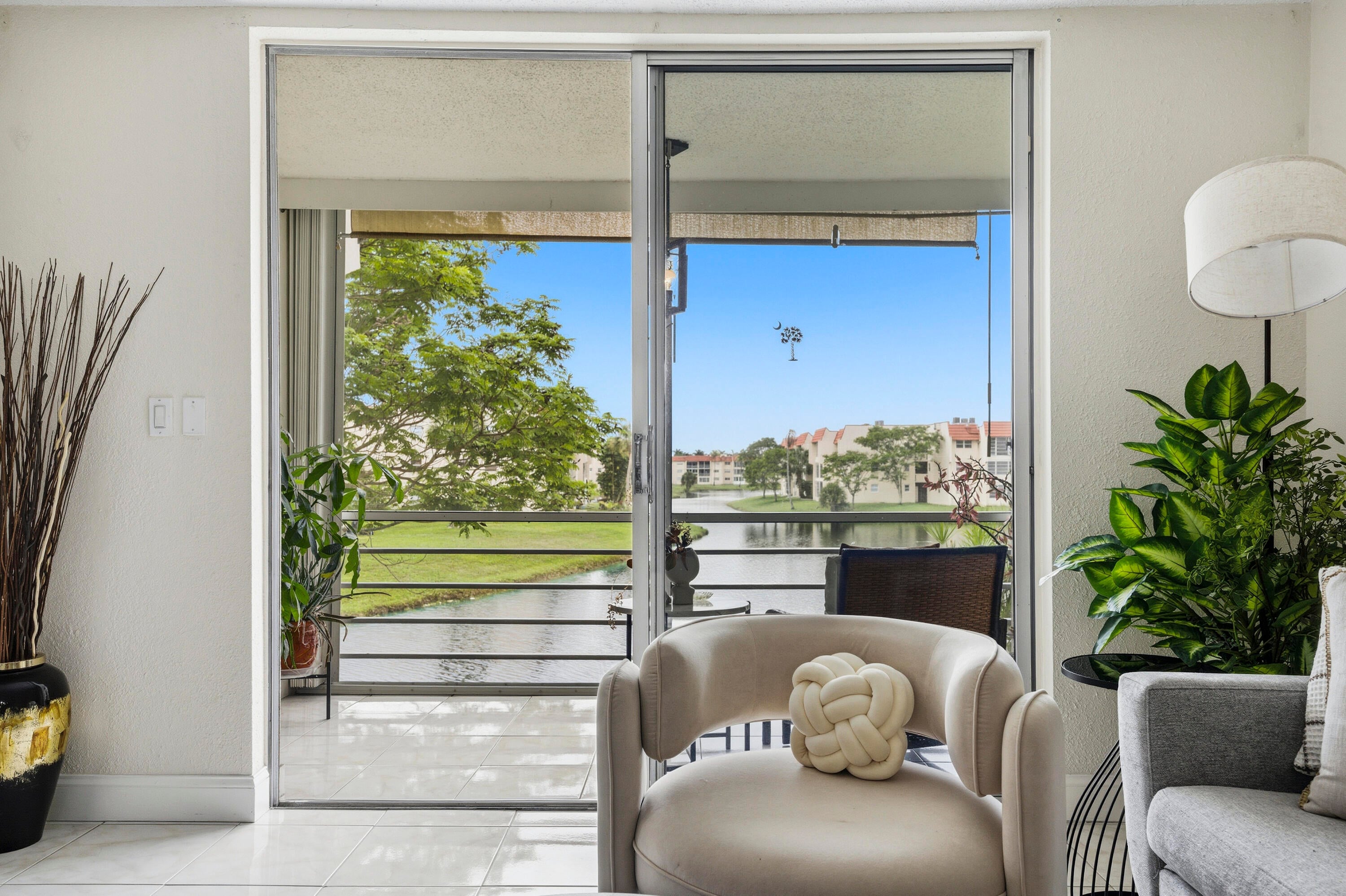 2BR – Condominium at 2900 Sunrise Lakes Drive W #201