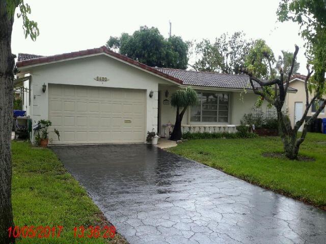 3BR – SingleFamilyResidence at 5480 NE 22nd Avenue