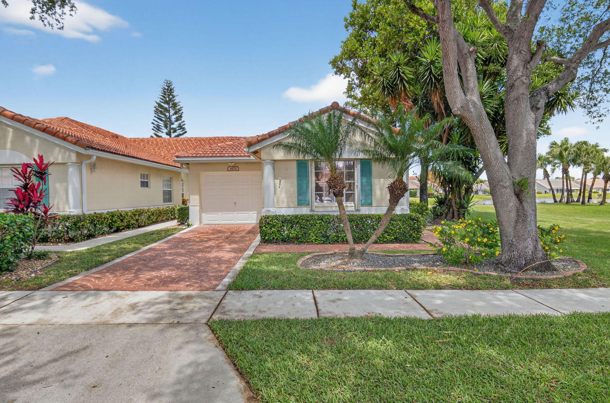 3BR – RES at 6171 Floral Lakes Drive