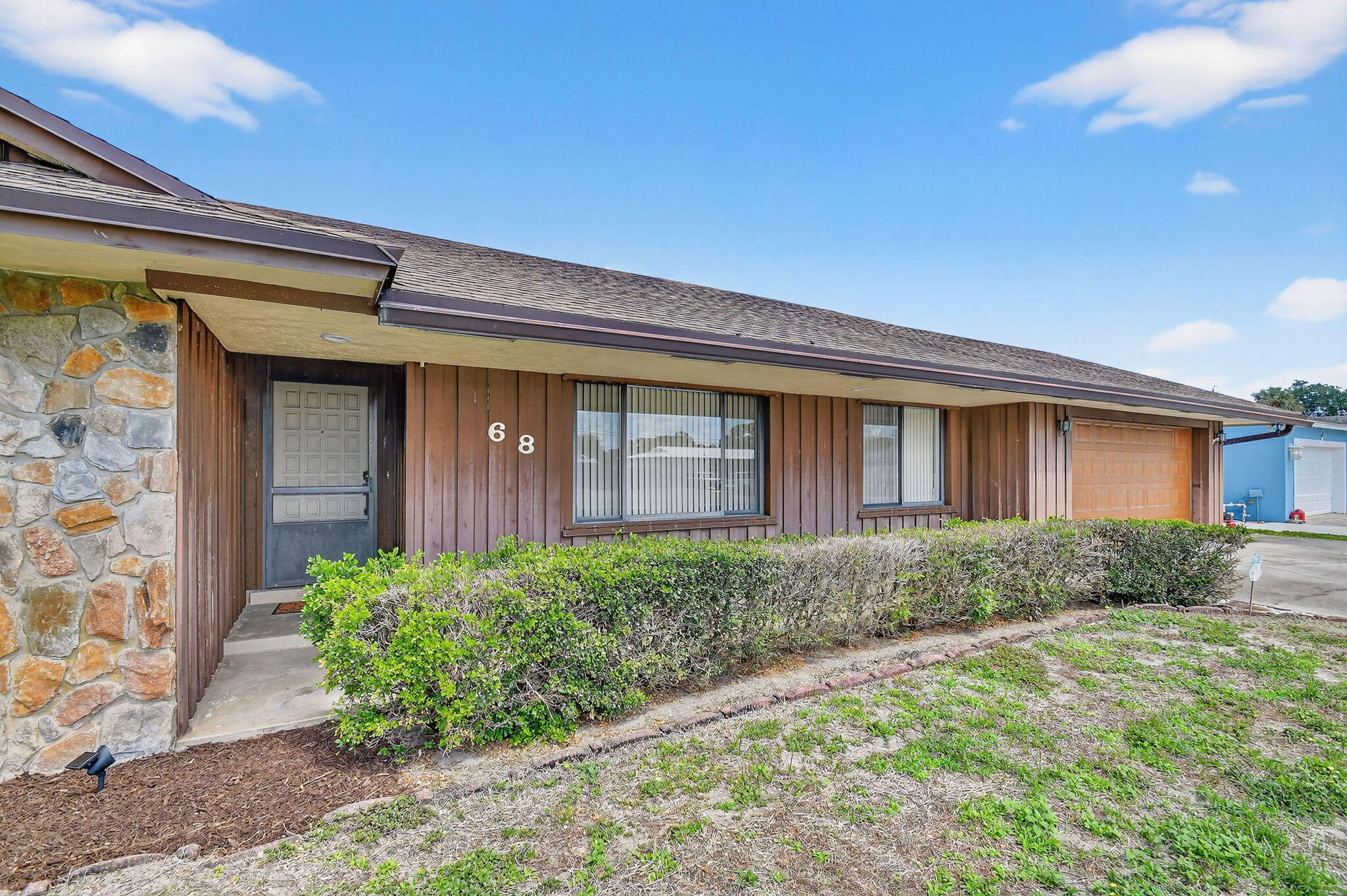 3BR – SingleFamilyResidence at 68 W Arch Drive