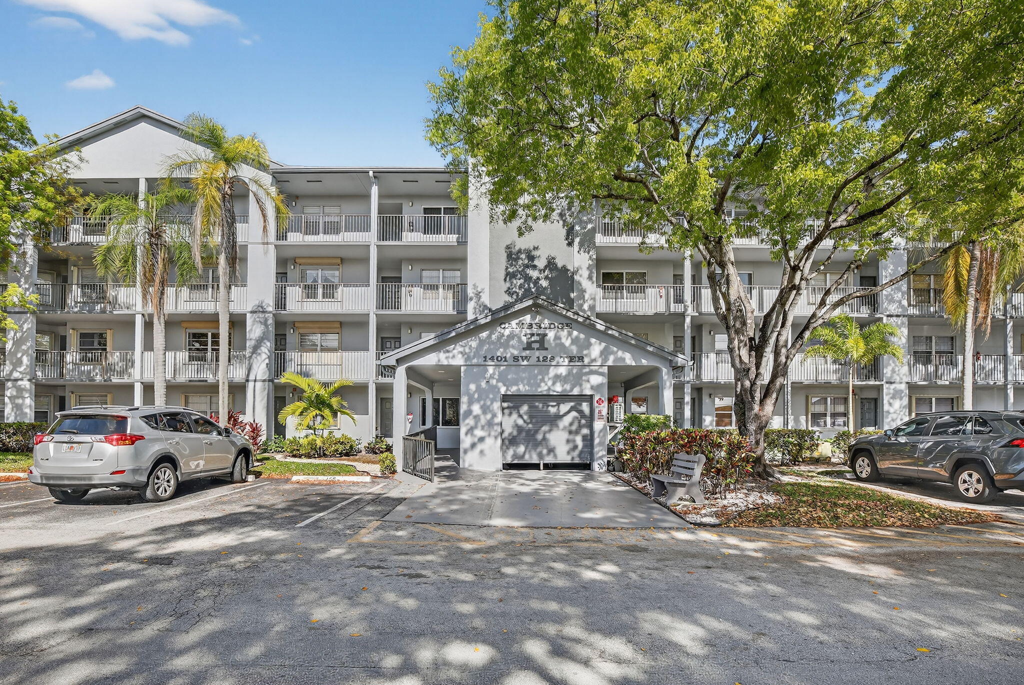 2BR – Condominium at 1401 SW 128th Terrace #212h