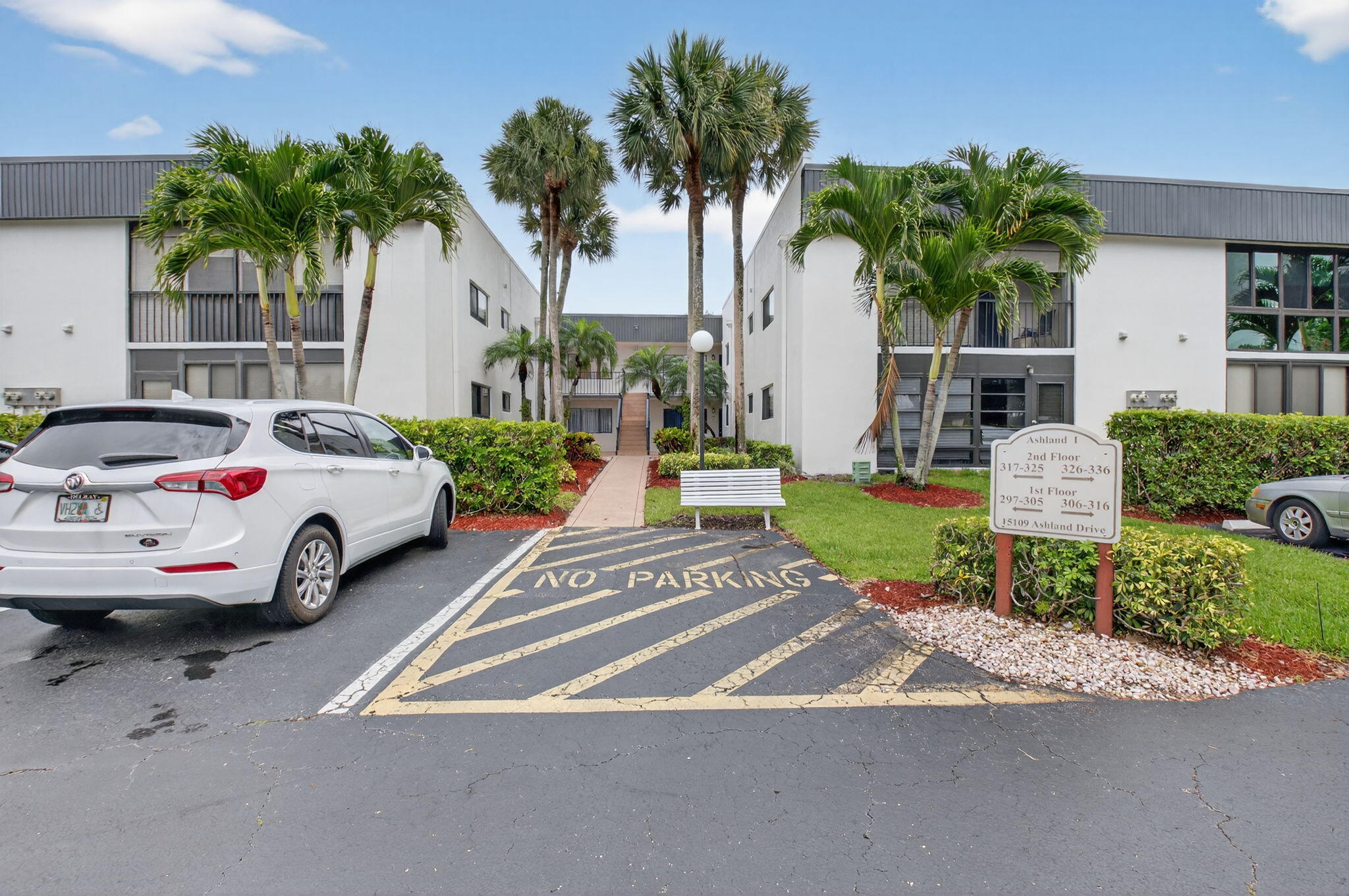2BR – Condominium at 15109 Ashland Drive #323