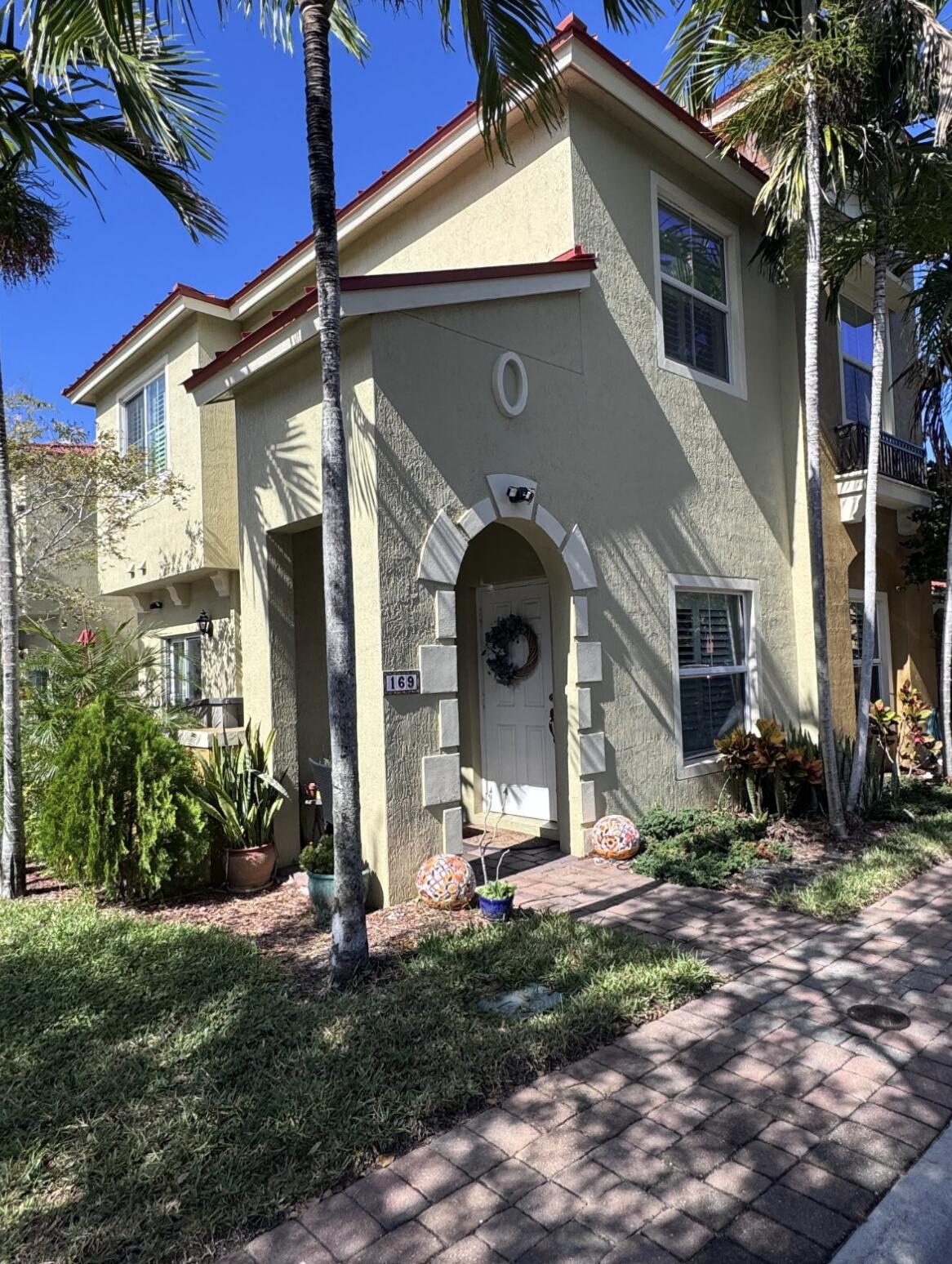 3BR – Townhouse at 169 Monterey Bay Drive