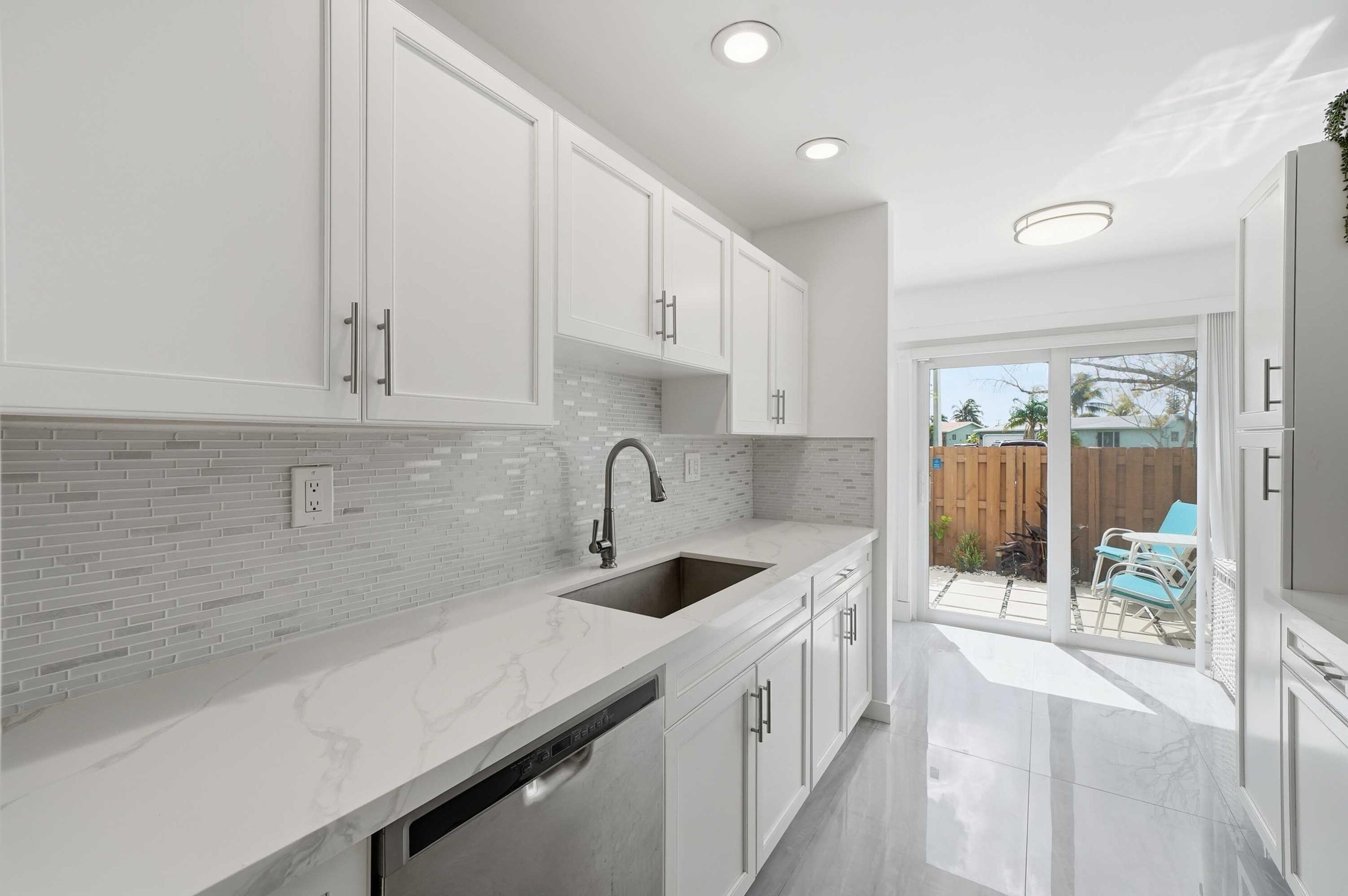 2BR – Townhouse at 10875 NW 29th Manor #8