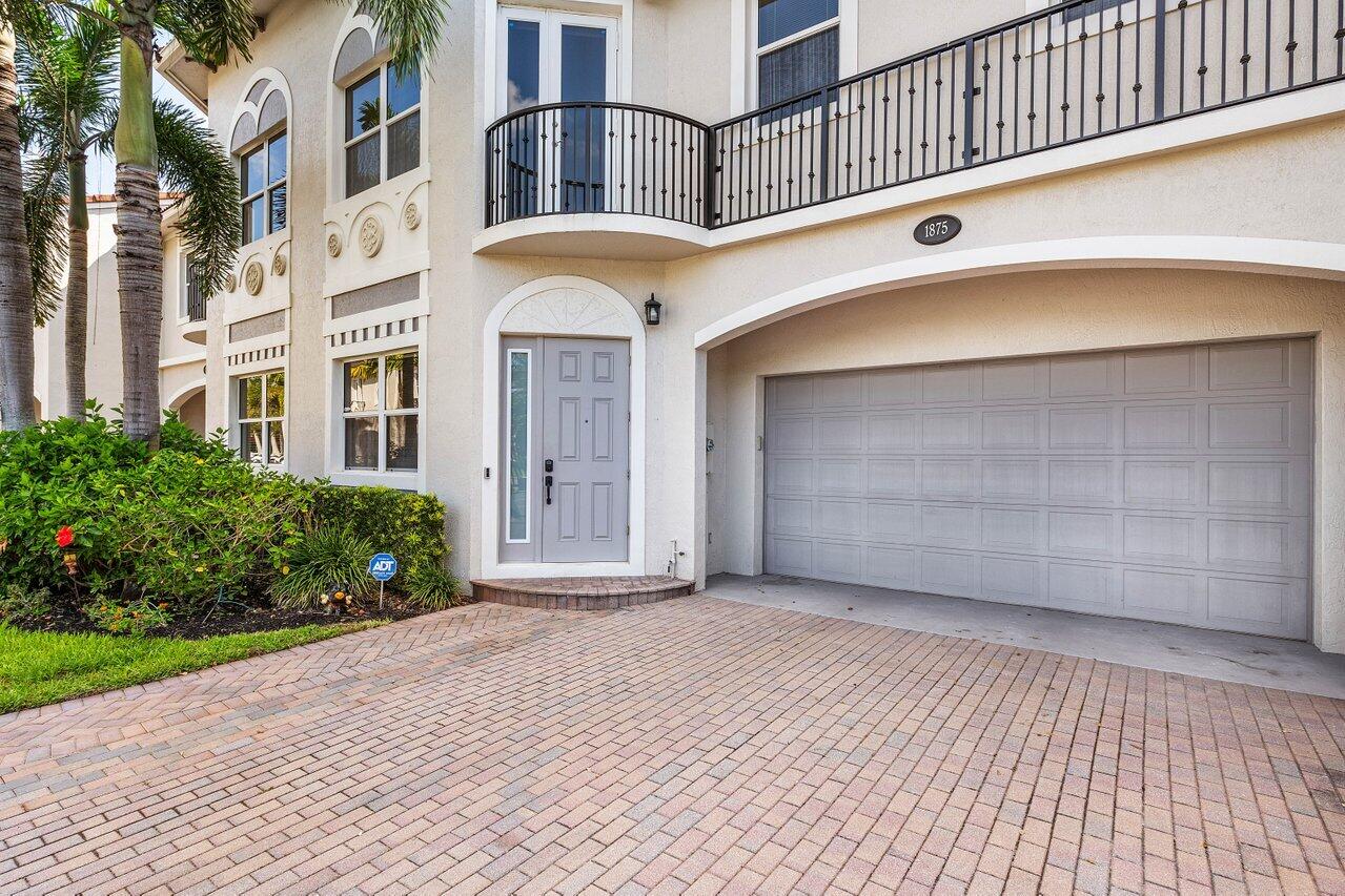 3BR – Townhouse at 1875 Highland Grove Drive