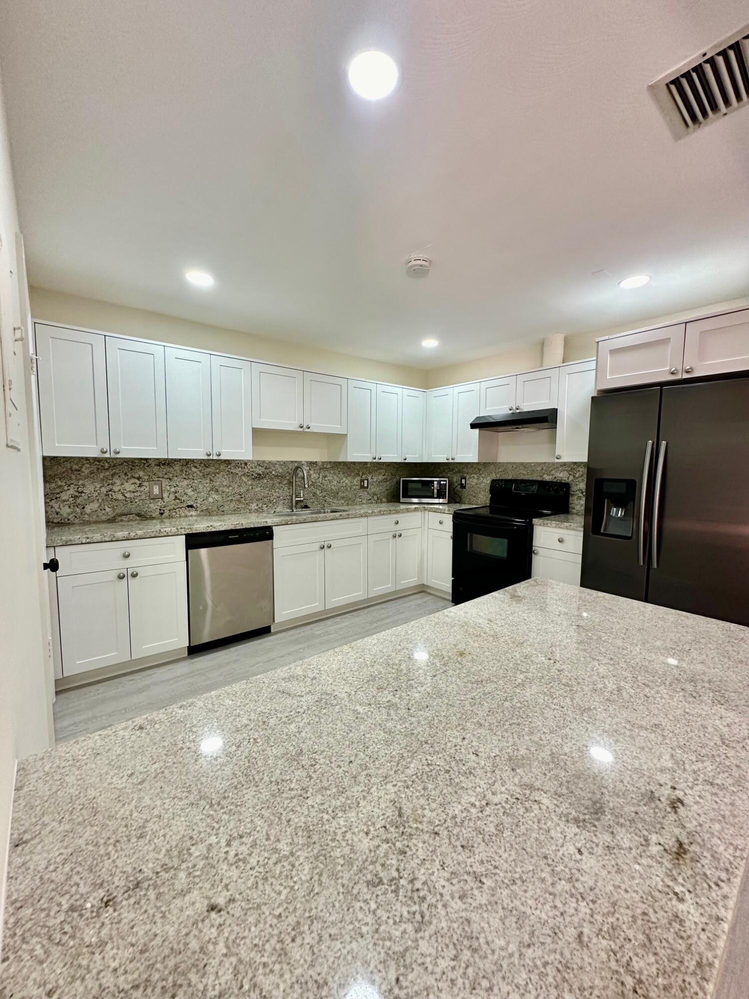 2BR – RNT at 8076 Ambach Way