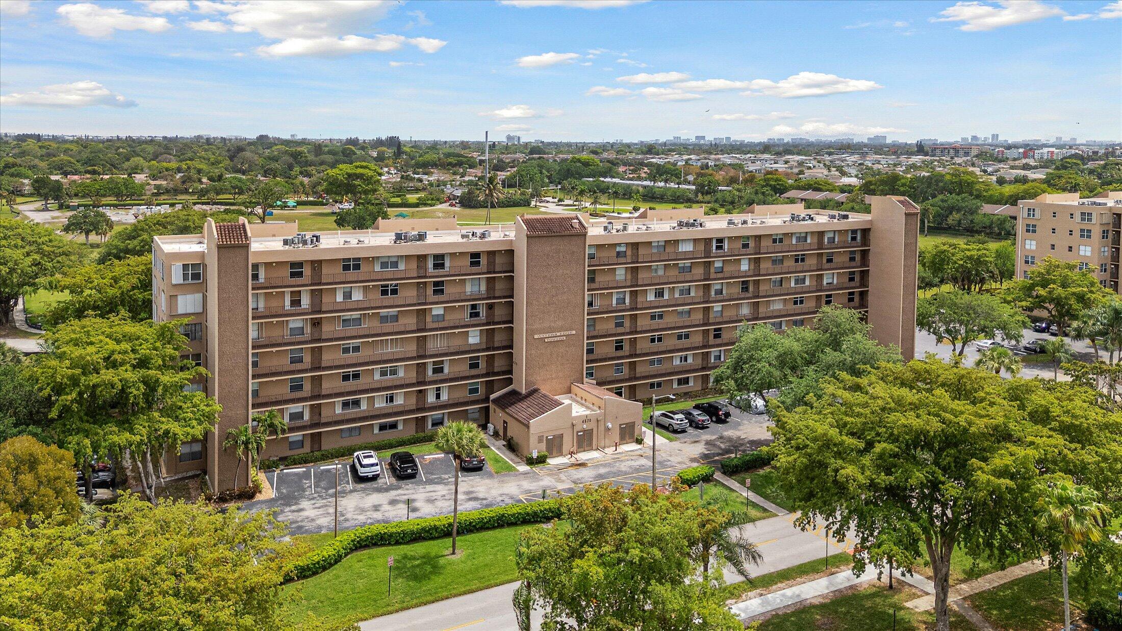 2BR – Condominium at 4570 NW 18th Avenue #704