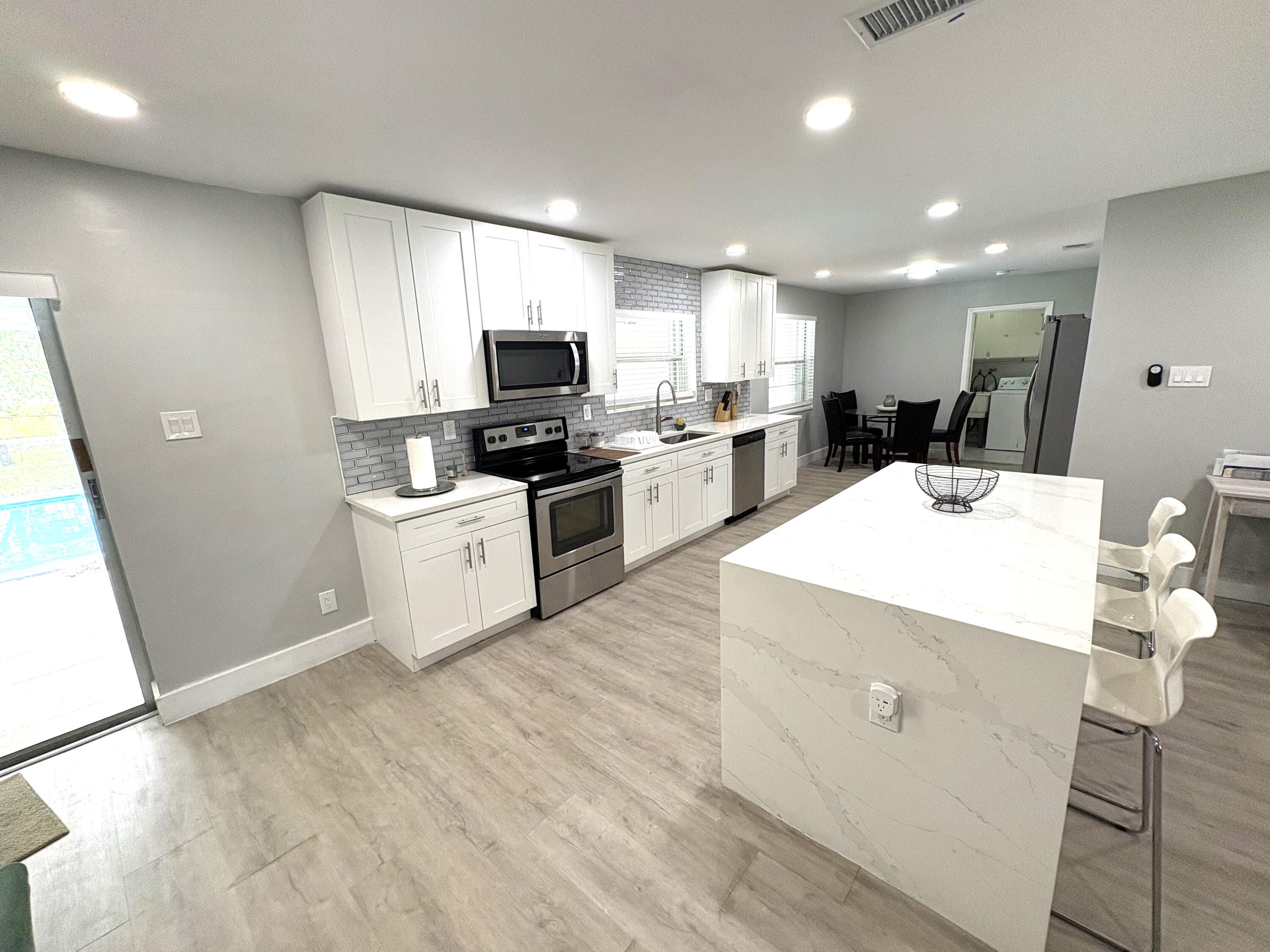 4BR – SingleFamilyResidence at 1401 NW 75th Terrace