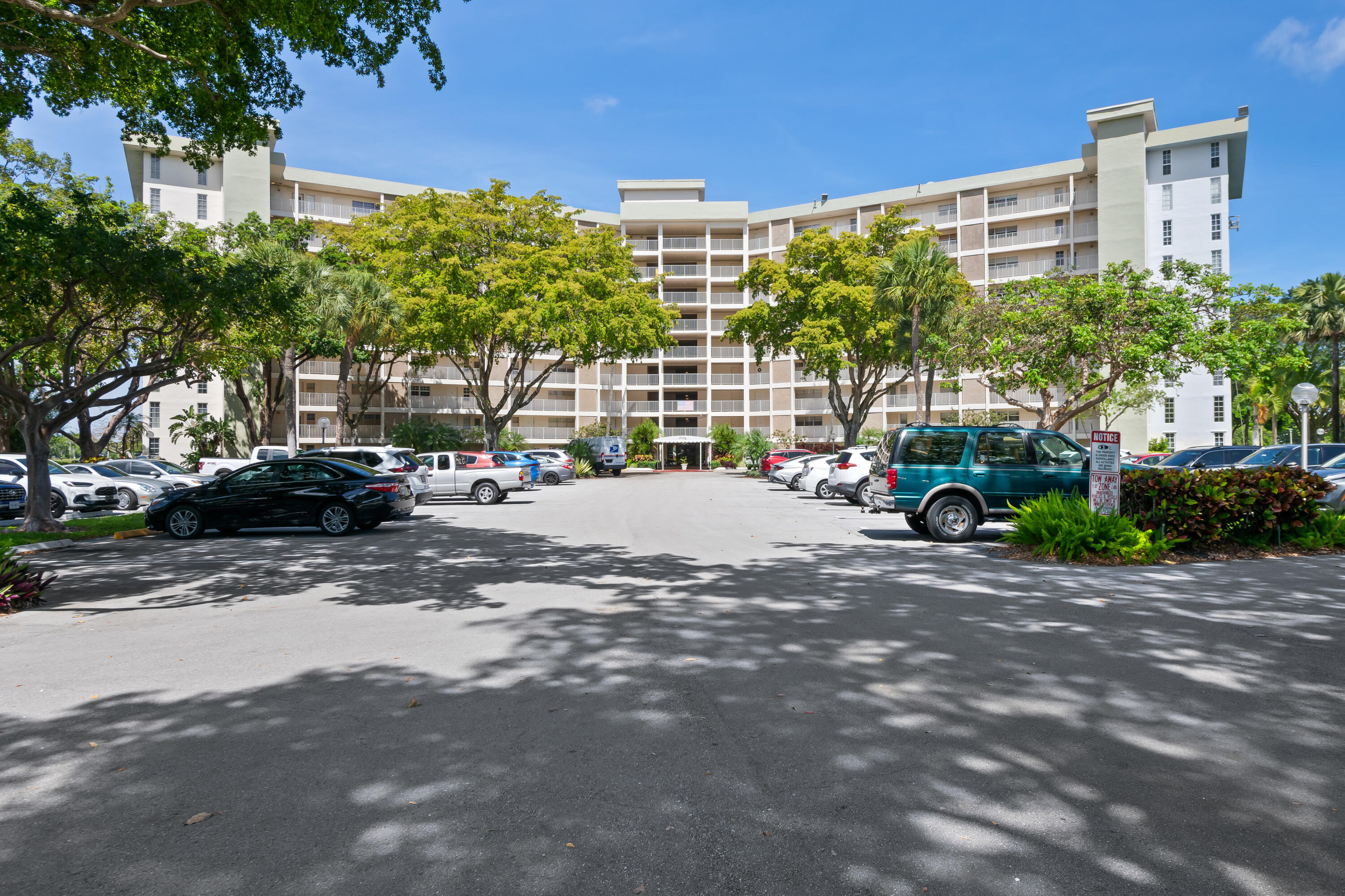 2BR – Condominium at 3051 N Course Drive #211