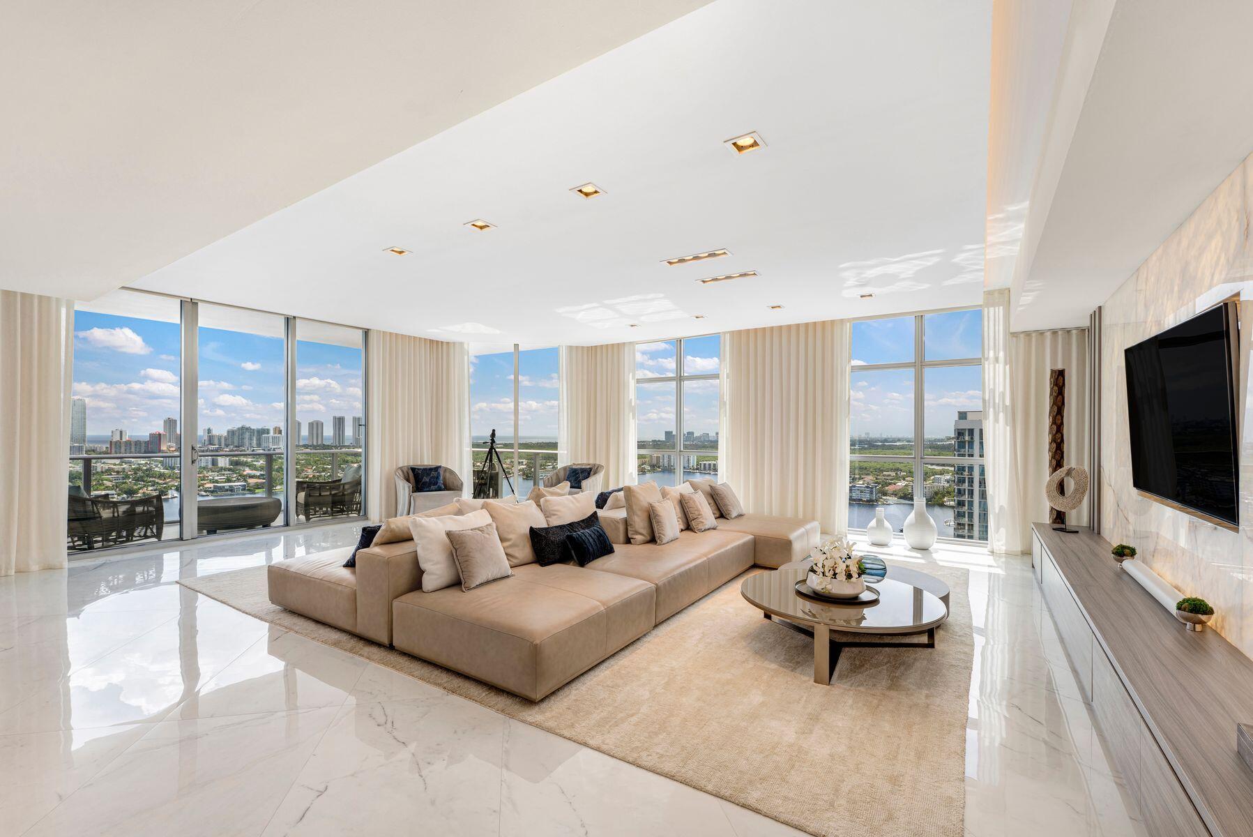 3BR – Condominium at 17301 Biscayne Boulevard #Ph-7