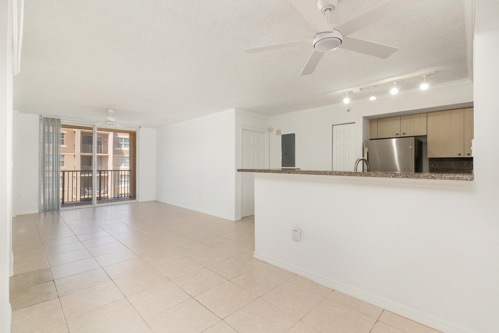 2BR – Condominium at 1801 N Flagler Drive #803