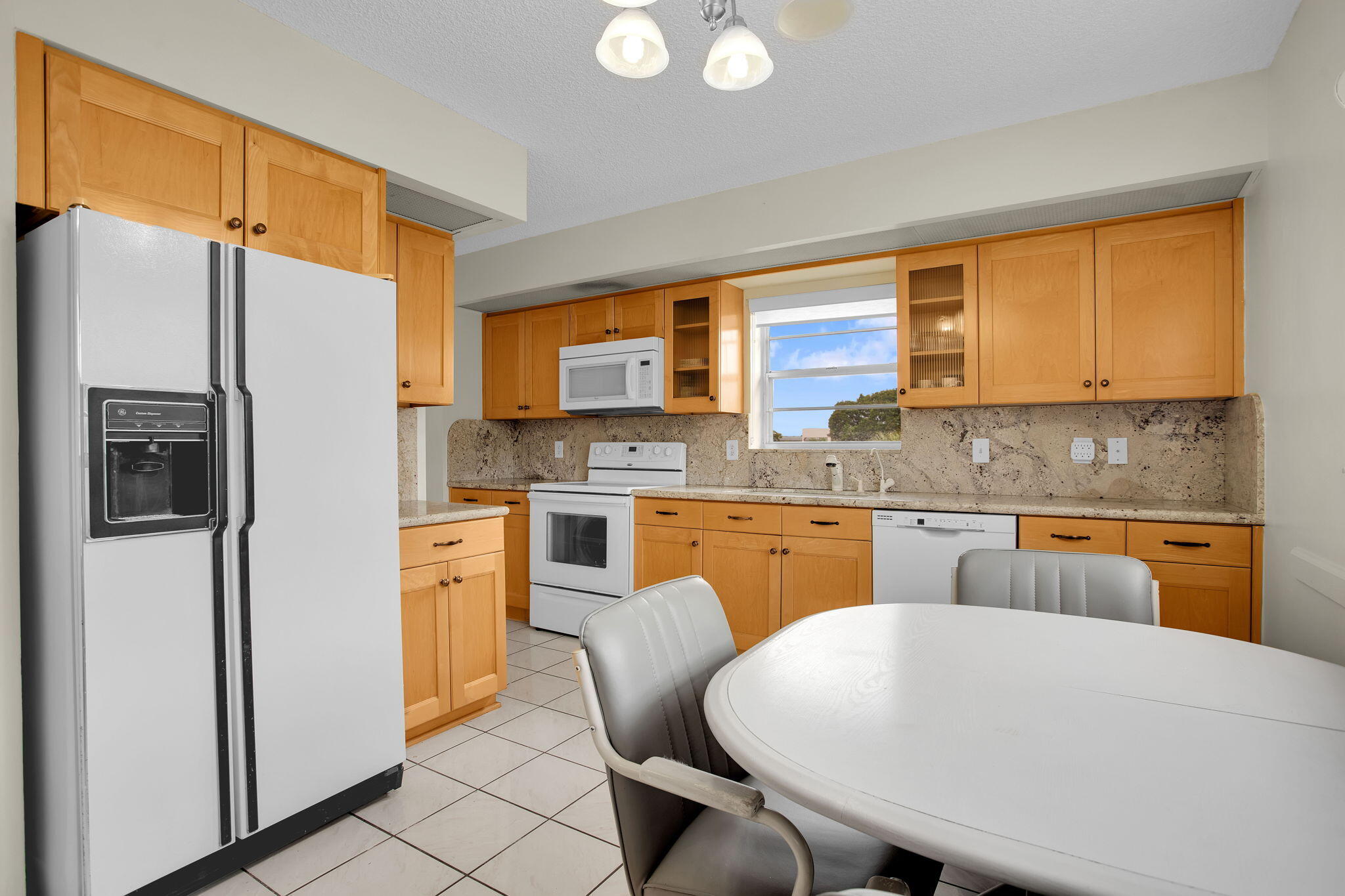 2BR – Condominium at 1605 Abaco Drive #M4