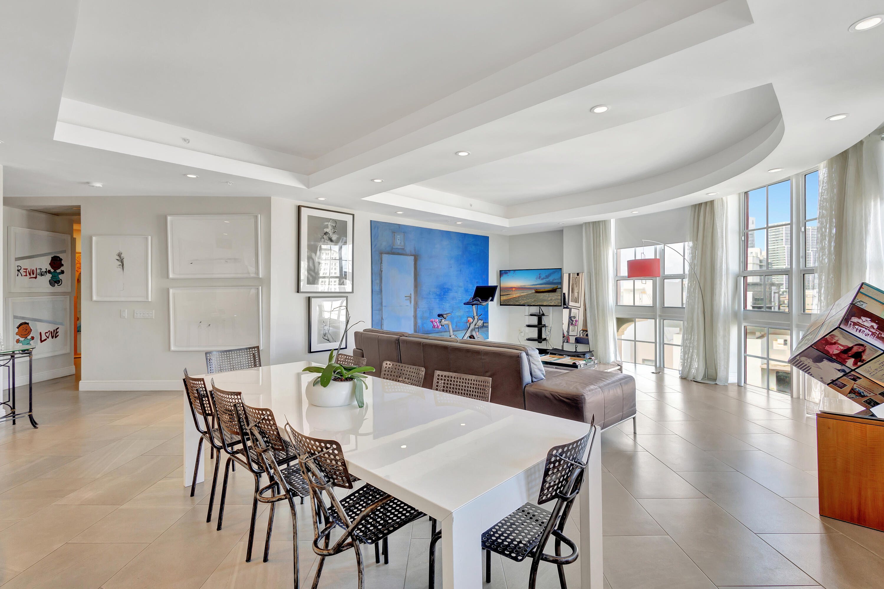 3BR – Condominium at 410 Evernia Street #801
