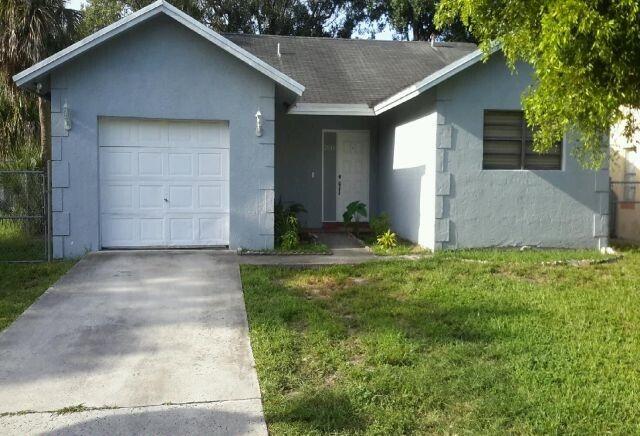 3BR – SingleFamilyResidence at 2810 NW 8th Court
