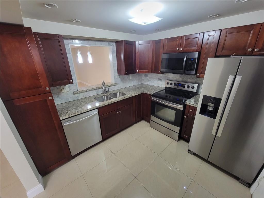 2BR – Condominium at 404 NW 68th Avenue #316