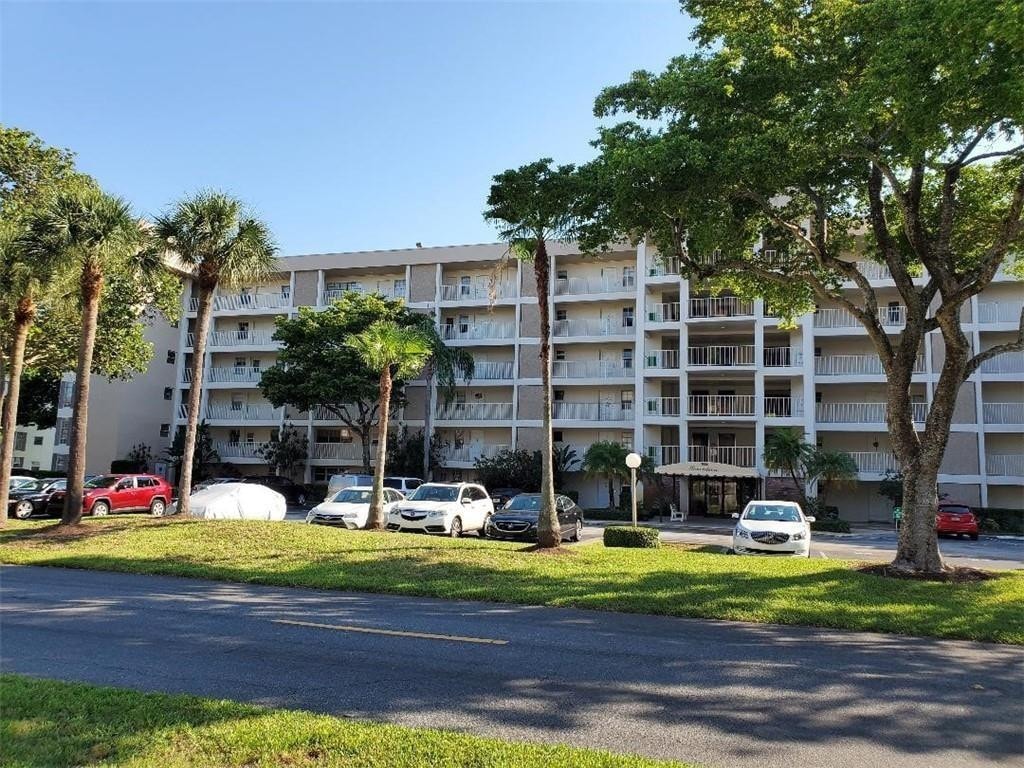 1BR – Condominium at 3000 S Course Drive #505