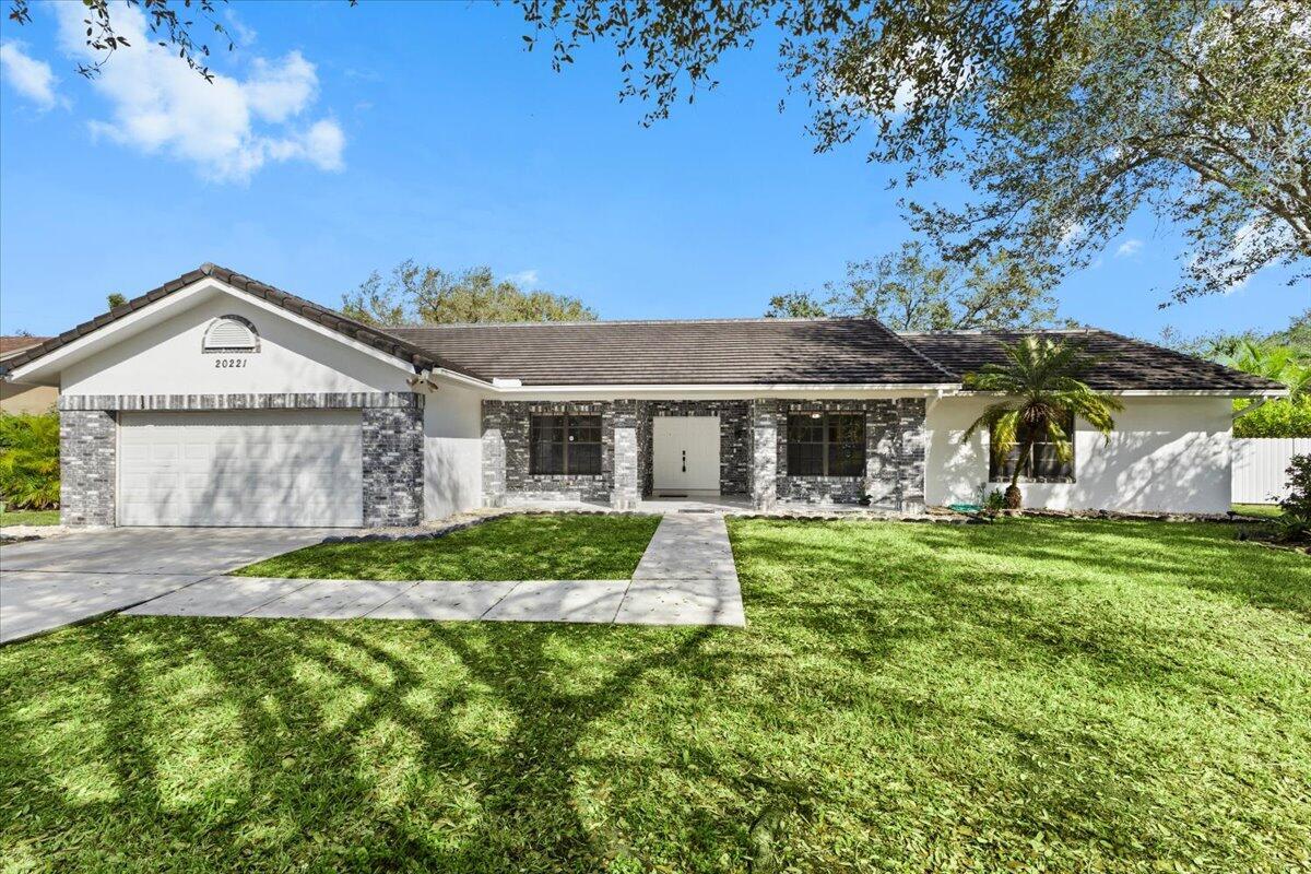3BR – SingleFamilyResidence at 20221 NW 8th Street