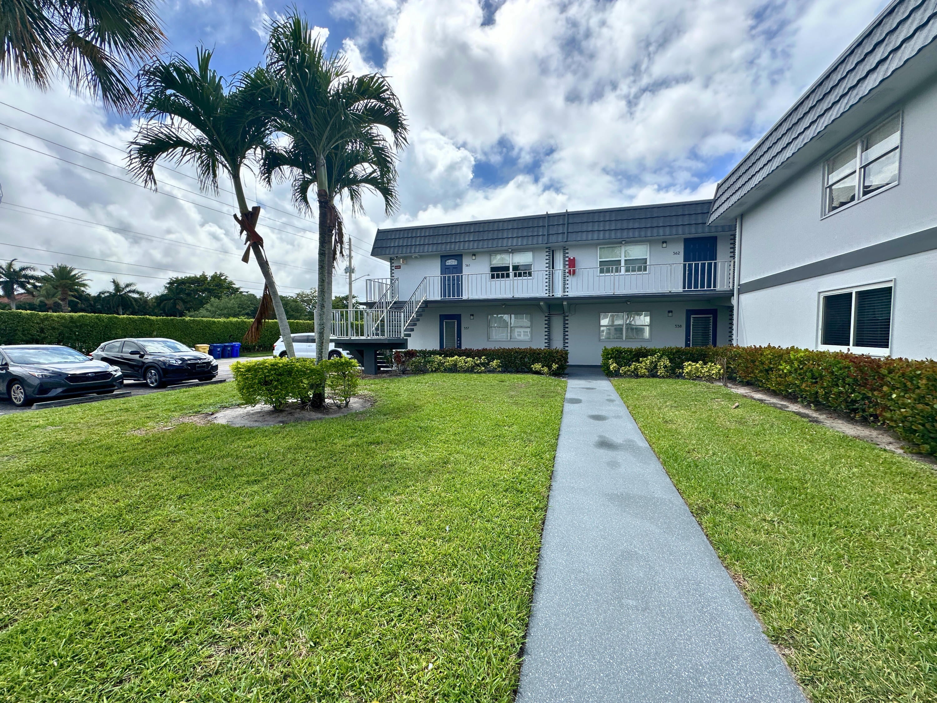 2BR – Condominium at 337 Saxony H Way #337
