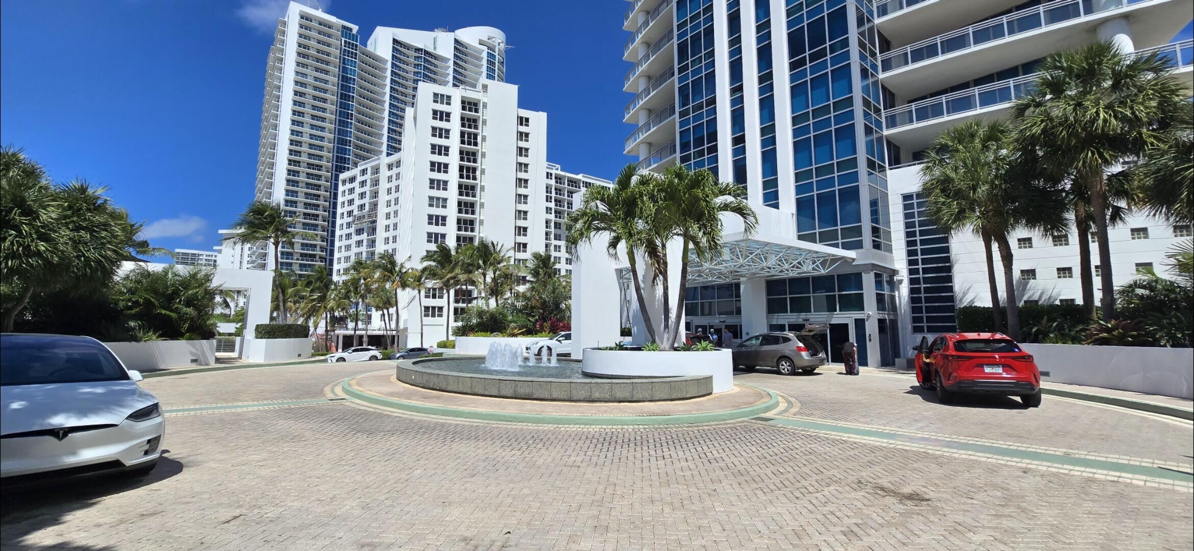 3BR – Condominium at 3535 S Ocean Drive #506