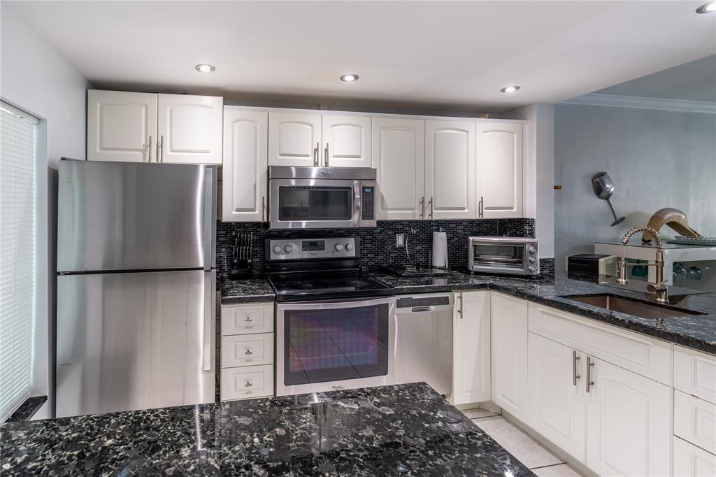 1BR – Condominium at 470 Paradise Isle Boulevard #105
