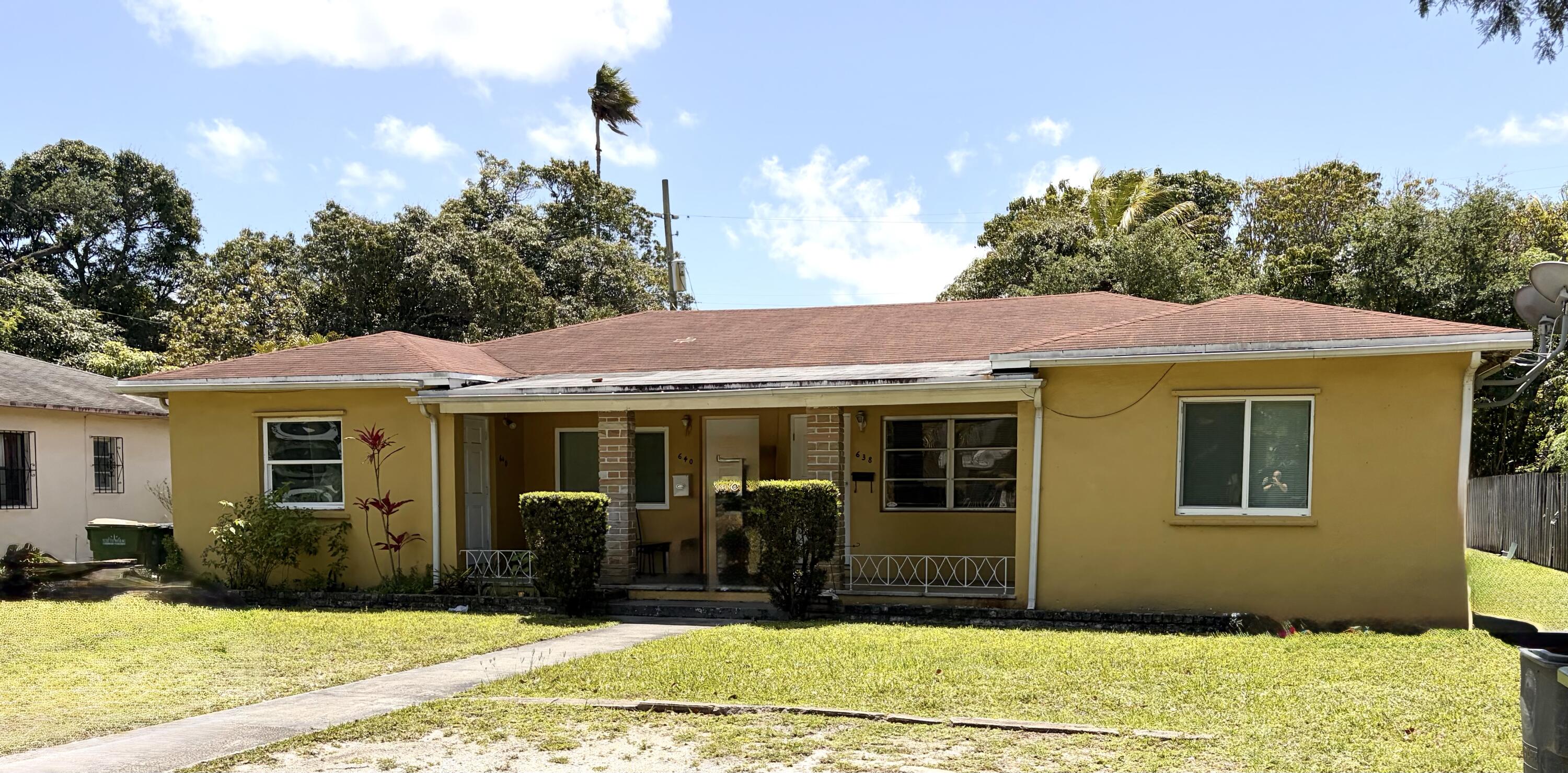 2BR – SingleFamilyResidence at 638 NE 138th Street