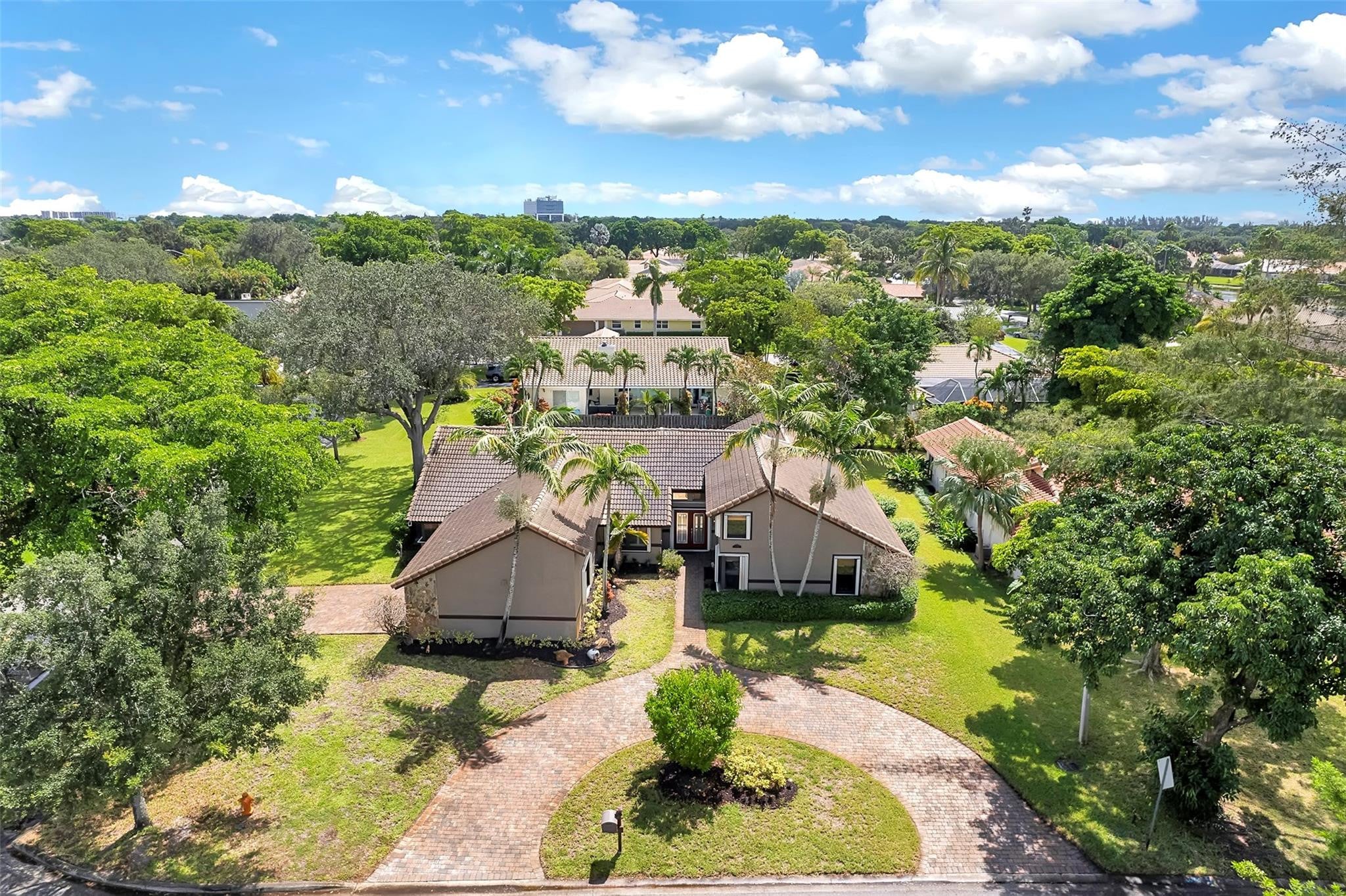 4BR – SingleFamilyResidence at 197 NW 104th Avenue