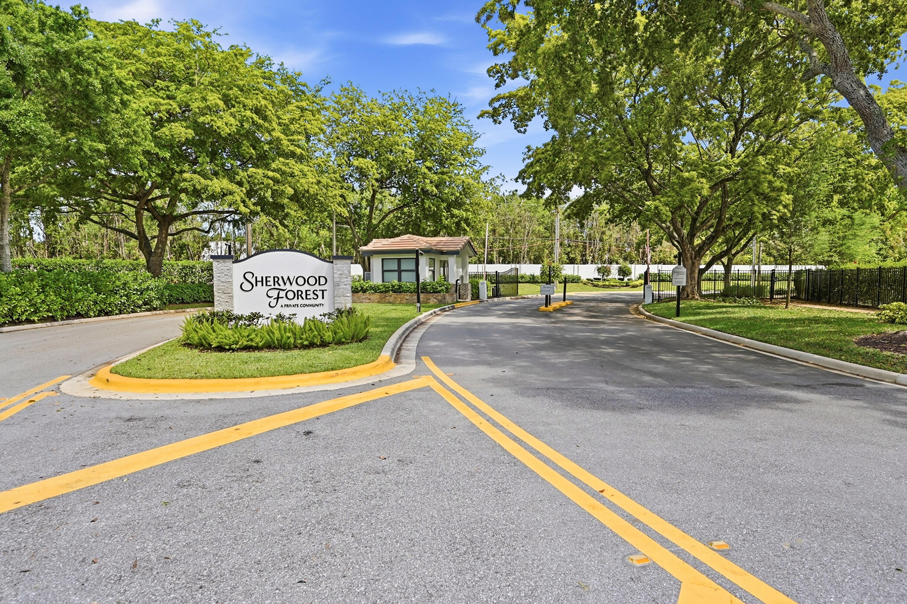 3BR – SingleFamilyResidence at 262 Sherwood Forest Drive