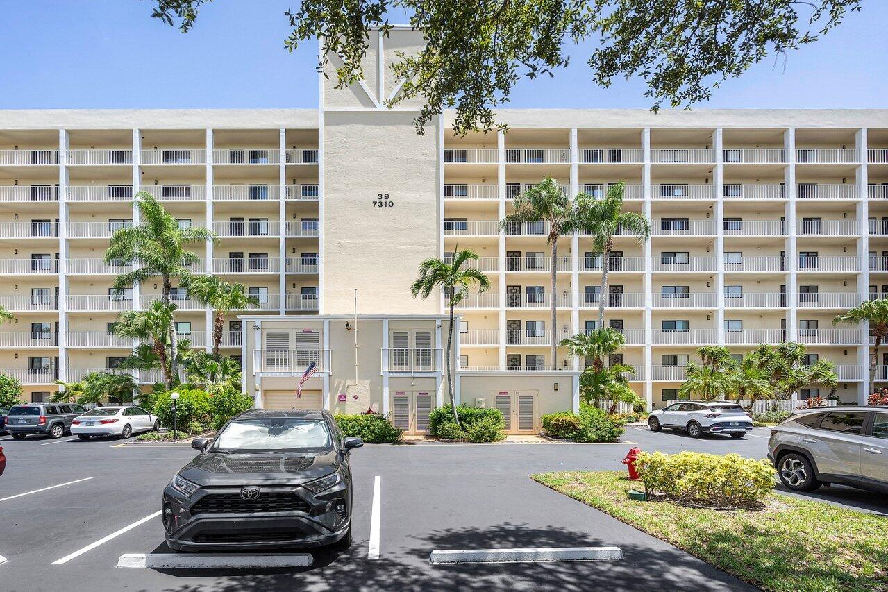2BR – Condominium at 7310 Ashford Place