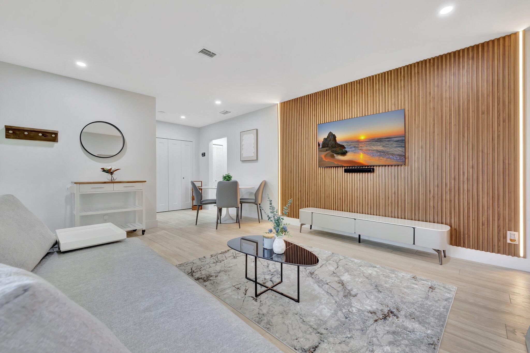 1BR – Apartment at 934 NW 4th Avenue #2