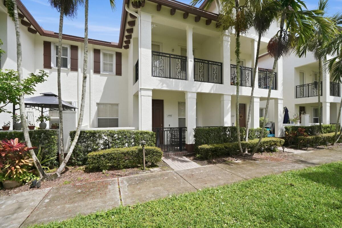 3BR – Townhouse at 4501 Mimosa Terrace #1406