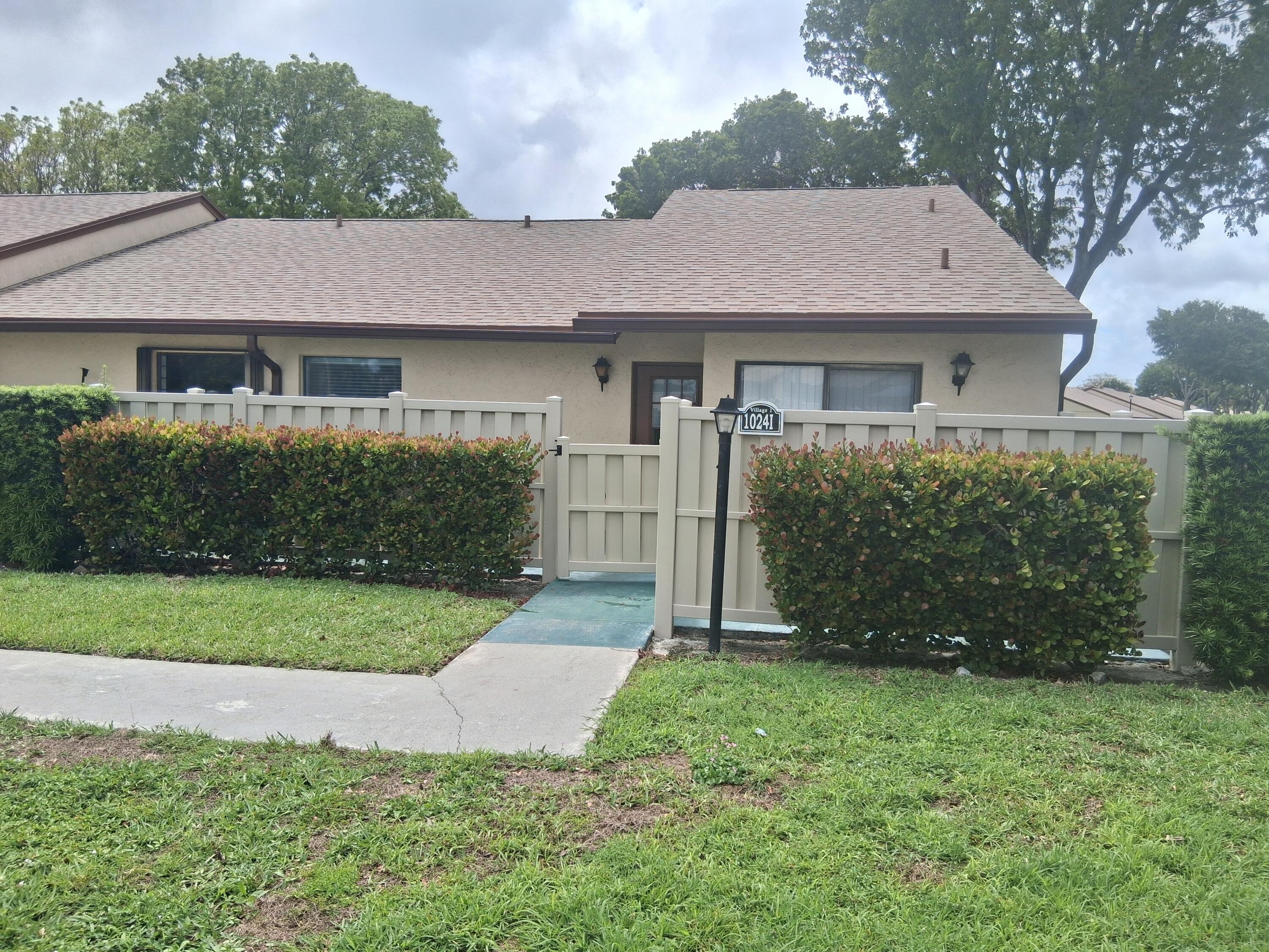 2BR – Condominium at 1024 Green Pine Boulevard #I