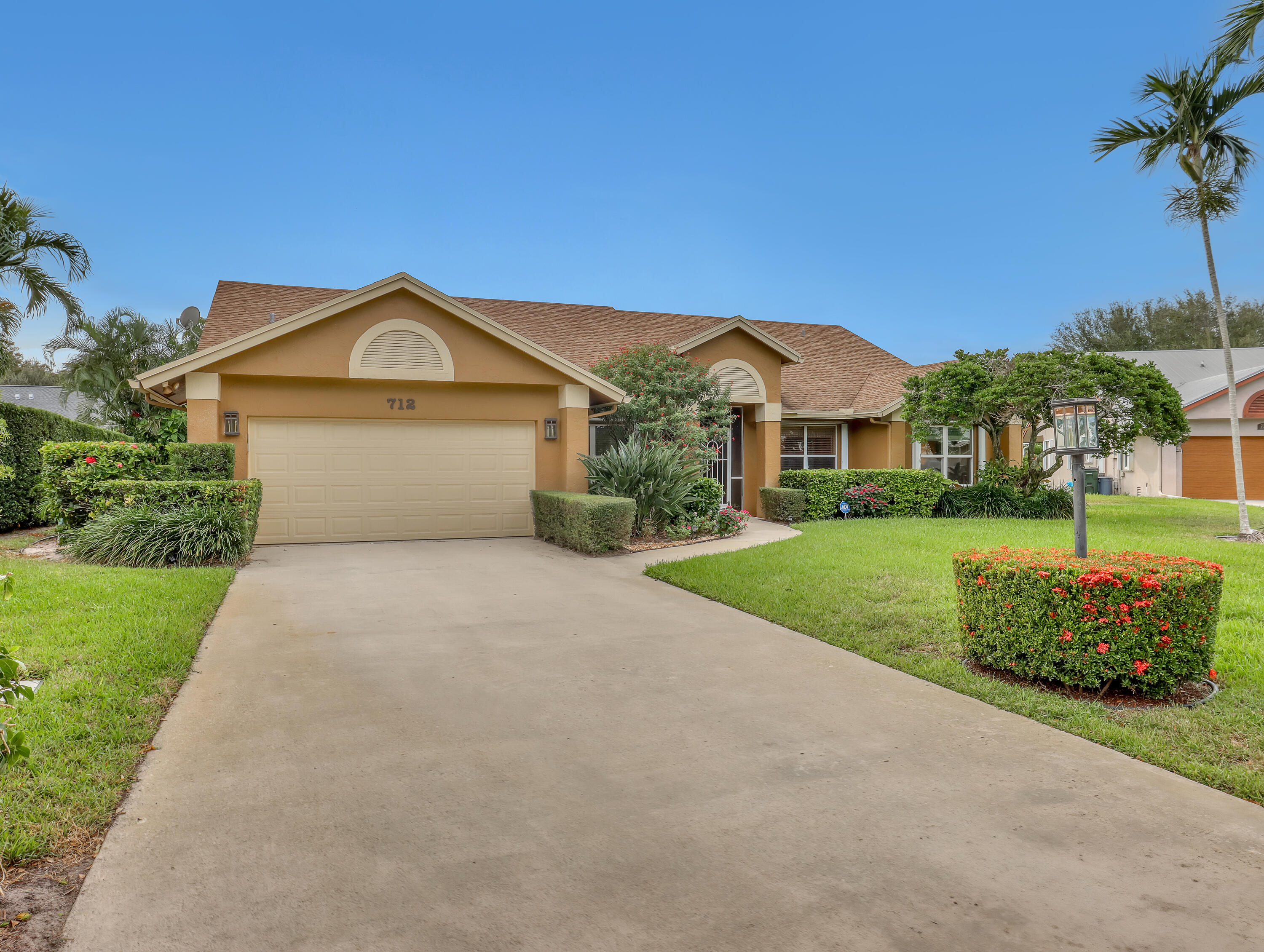 3BR – SingleFamilyResidence at 712 Golf Court