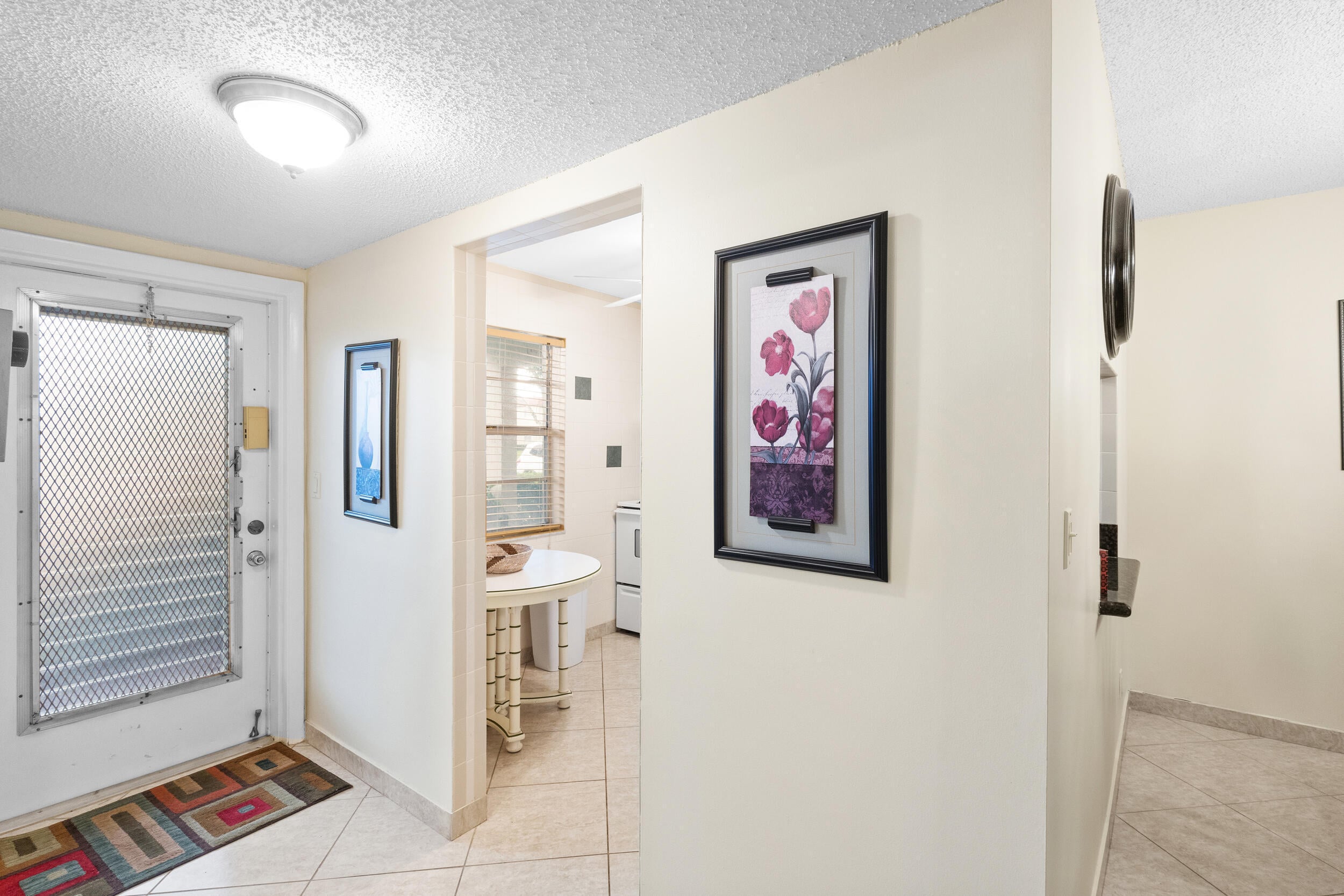 2BR – Condominium at 3 Abbey Lane #102