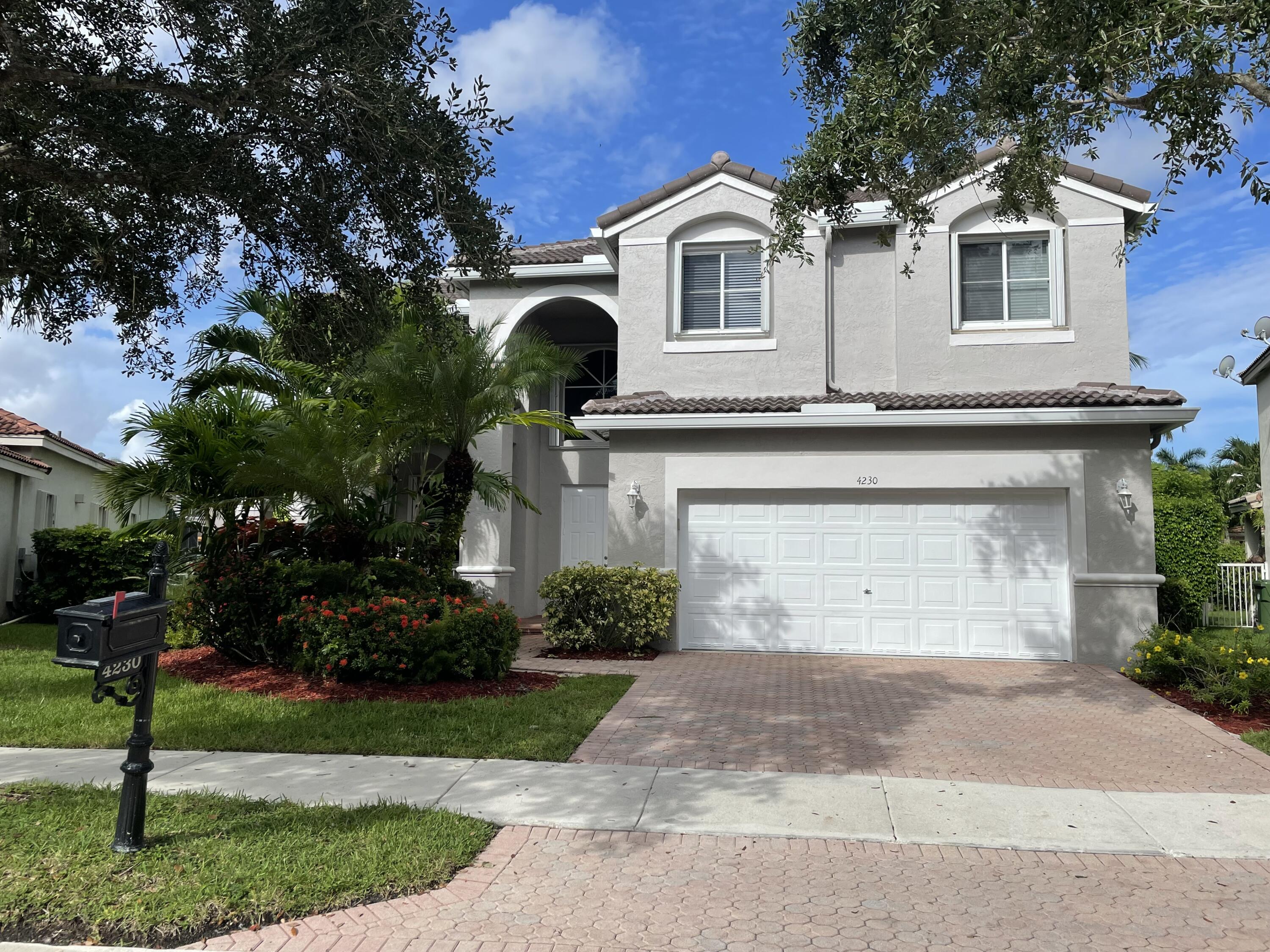 4BR – SingleFamilyResidence at 4230 Palmetto Trail