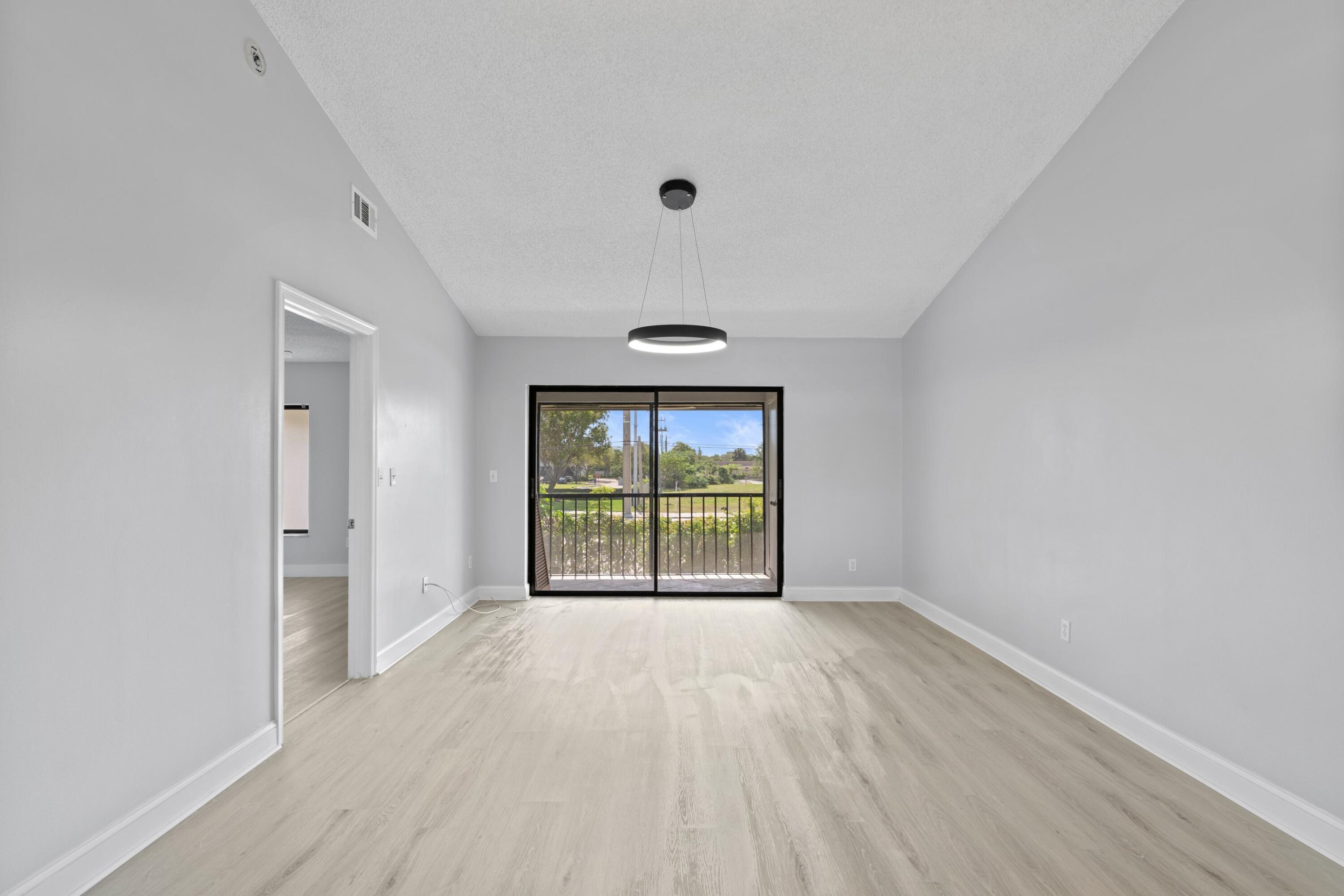 2BR – Condominium at 350 Club Circle #208