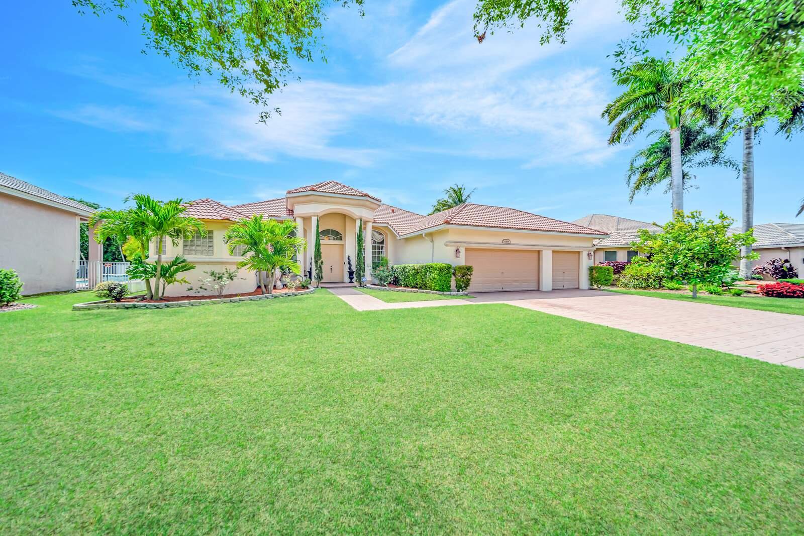 5BR – SingleFamilyResidence at 6169 NW 53rd Circle