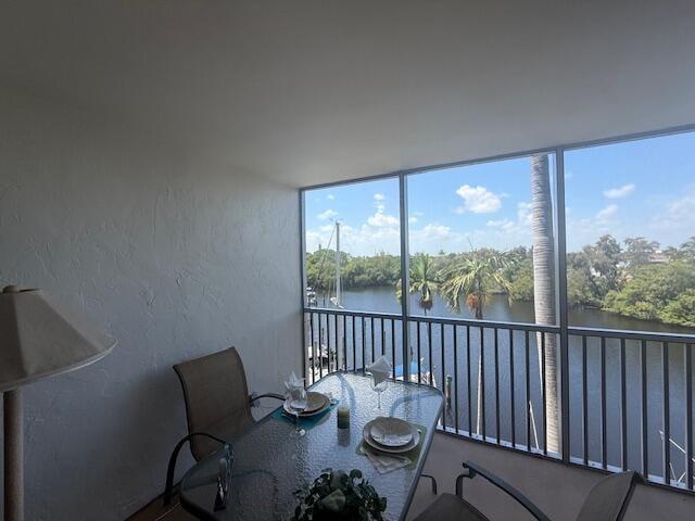 2BR – Condominium at 1319 E Hillsboro Boulevard #412