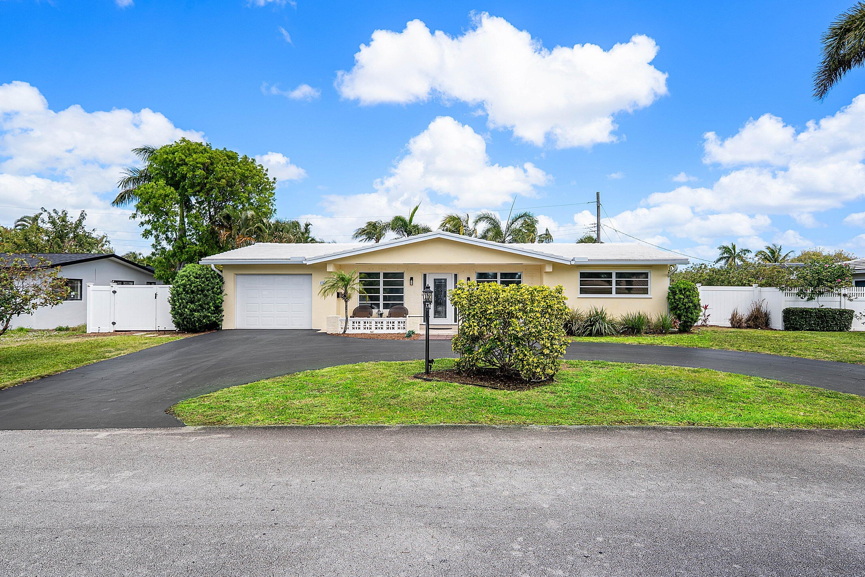2BR – SingleFamilyResidence at 2741 NE 52nd Street
