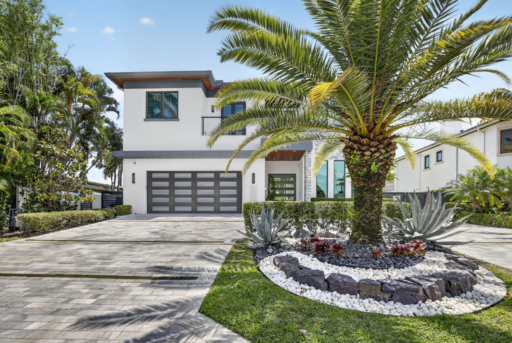 4BR – SingleFamilyResidence at 334 Isle Of Capri Drive