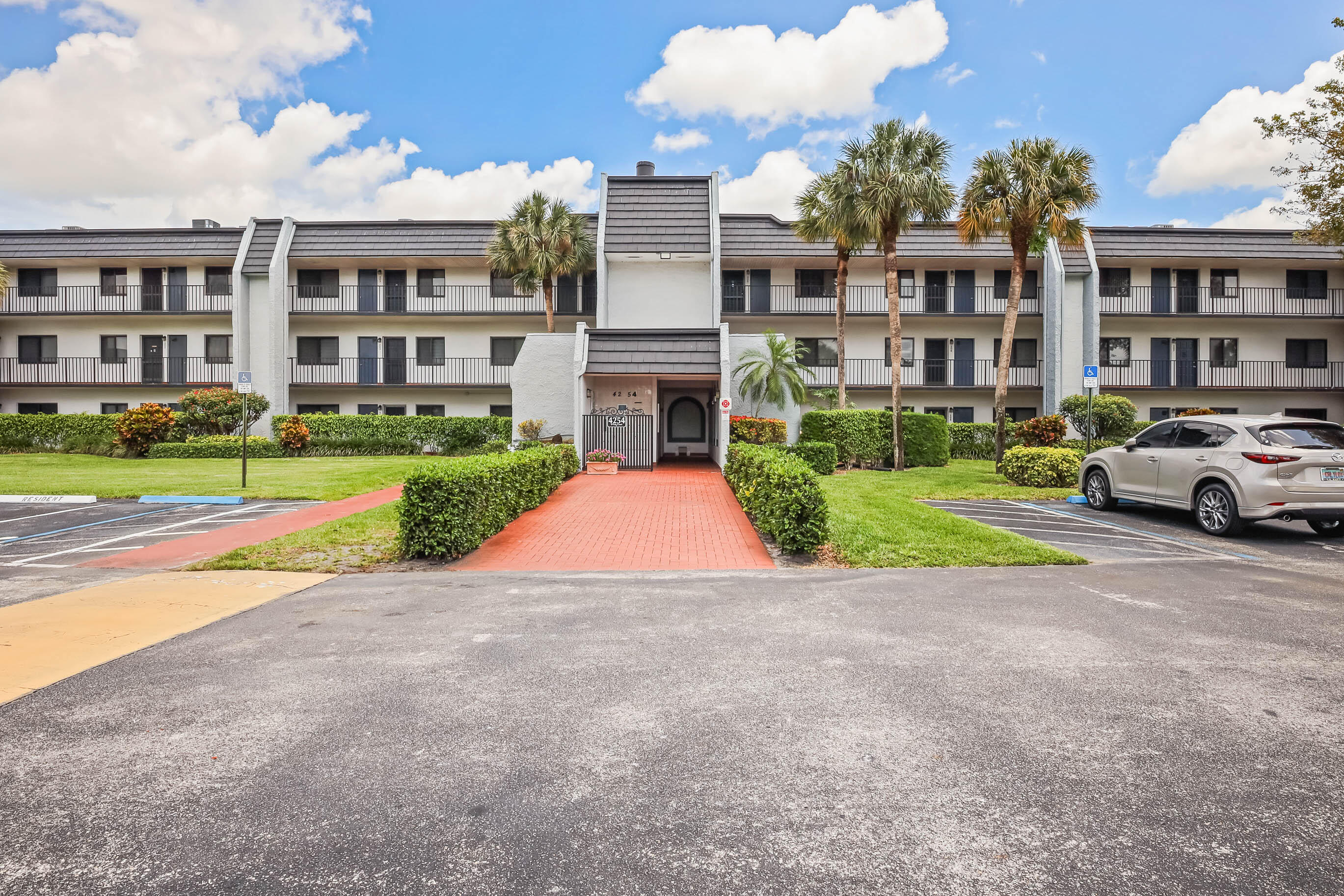 1BR – Condominium at 4254 Deste Court #208