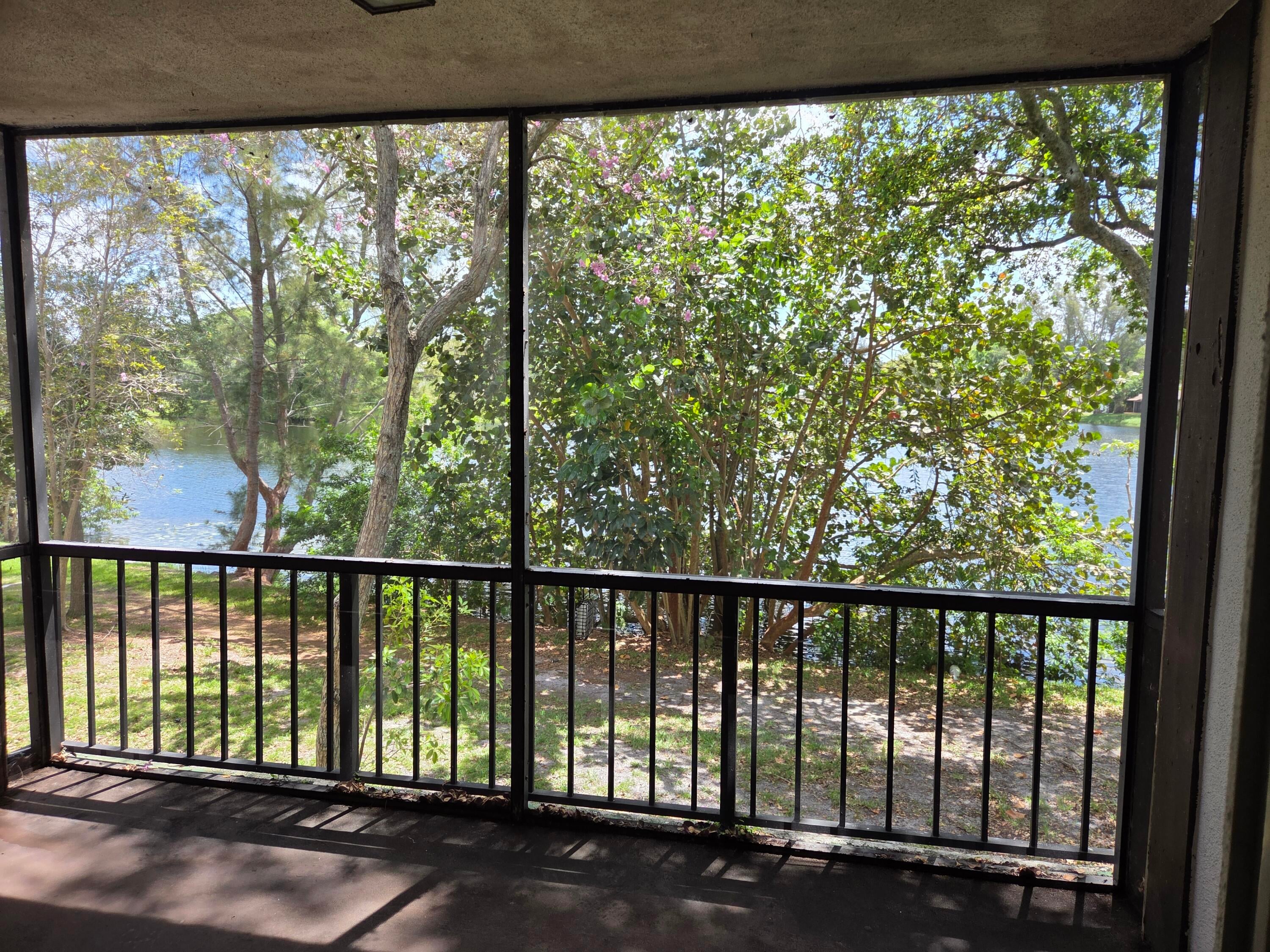 1BR – Condominium at 3720 Inverrary Drive #2b