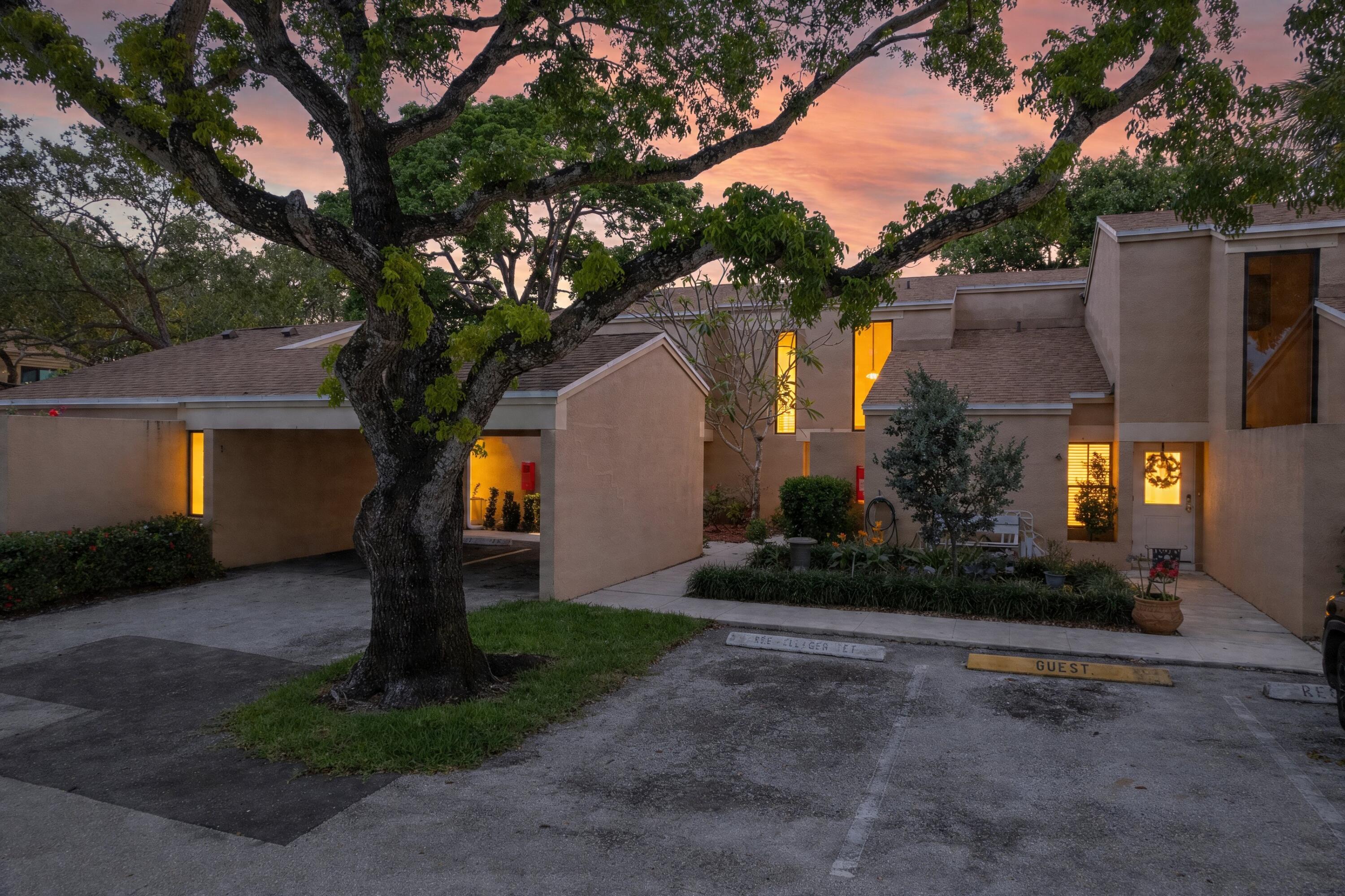 3BR – Townhouse at 1121 NW 13th Street #3