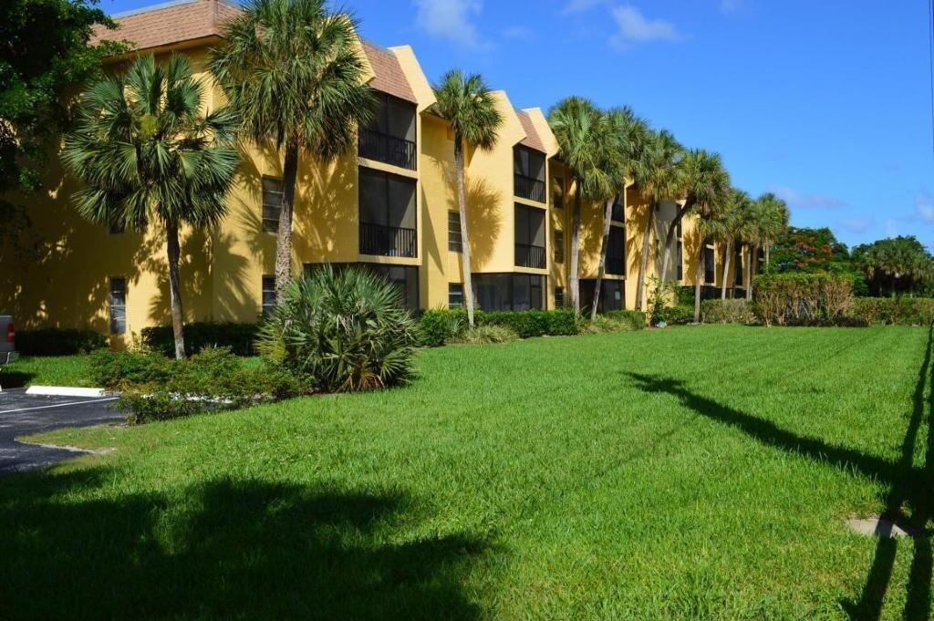 2BR – Condominium at 460 NW 20th Street #1100